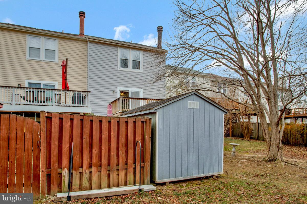 LEISHEAR VILLAGE - Residential