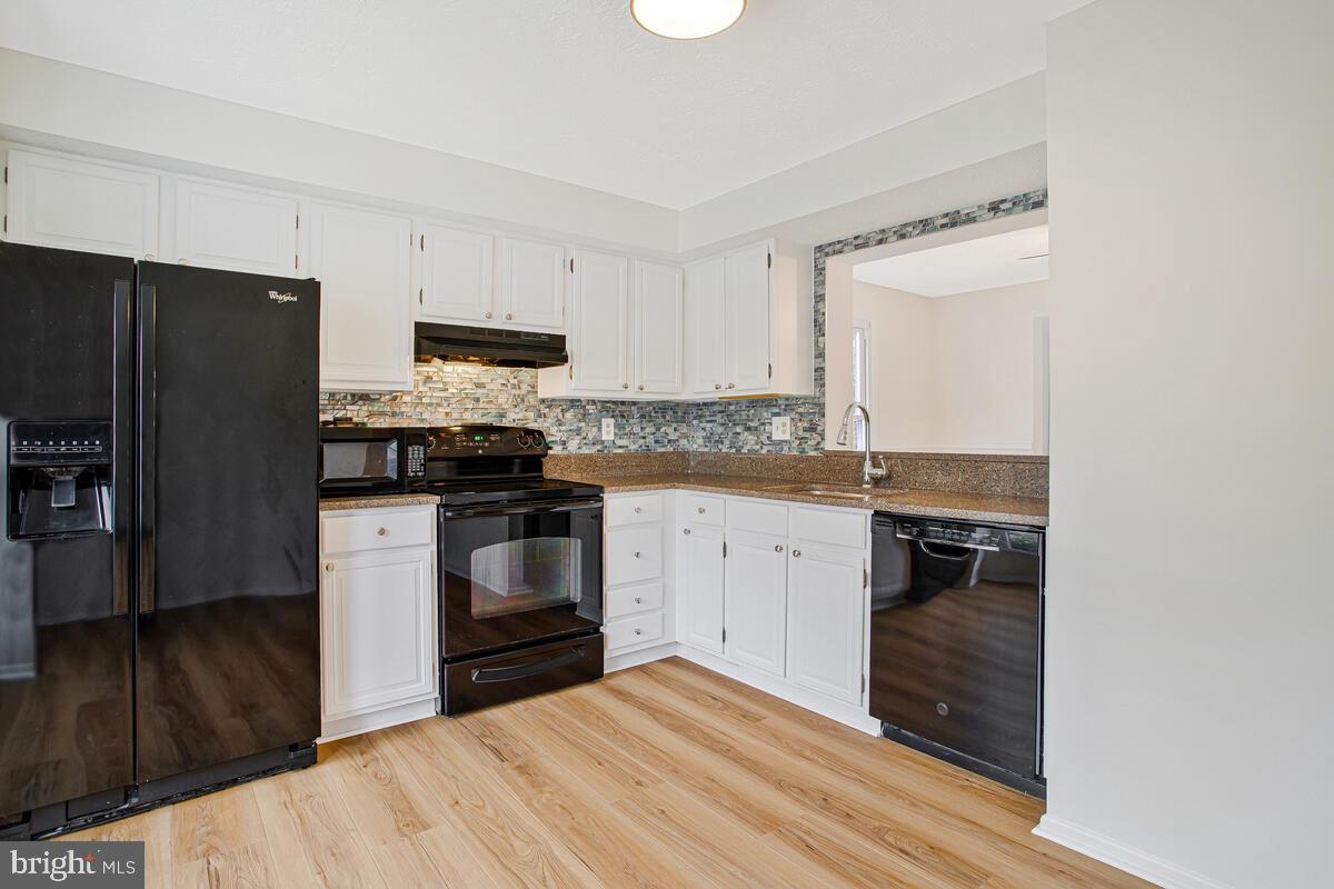 LEISHEAR VILLAGE - Residential