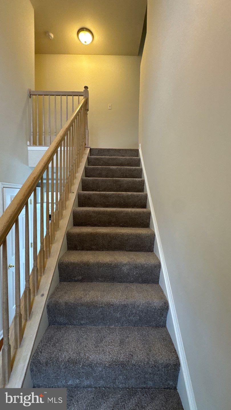 MIDDLEBROOK MANOR - Residential Lease