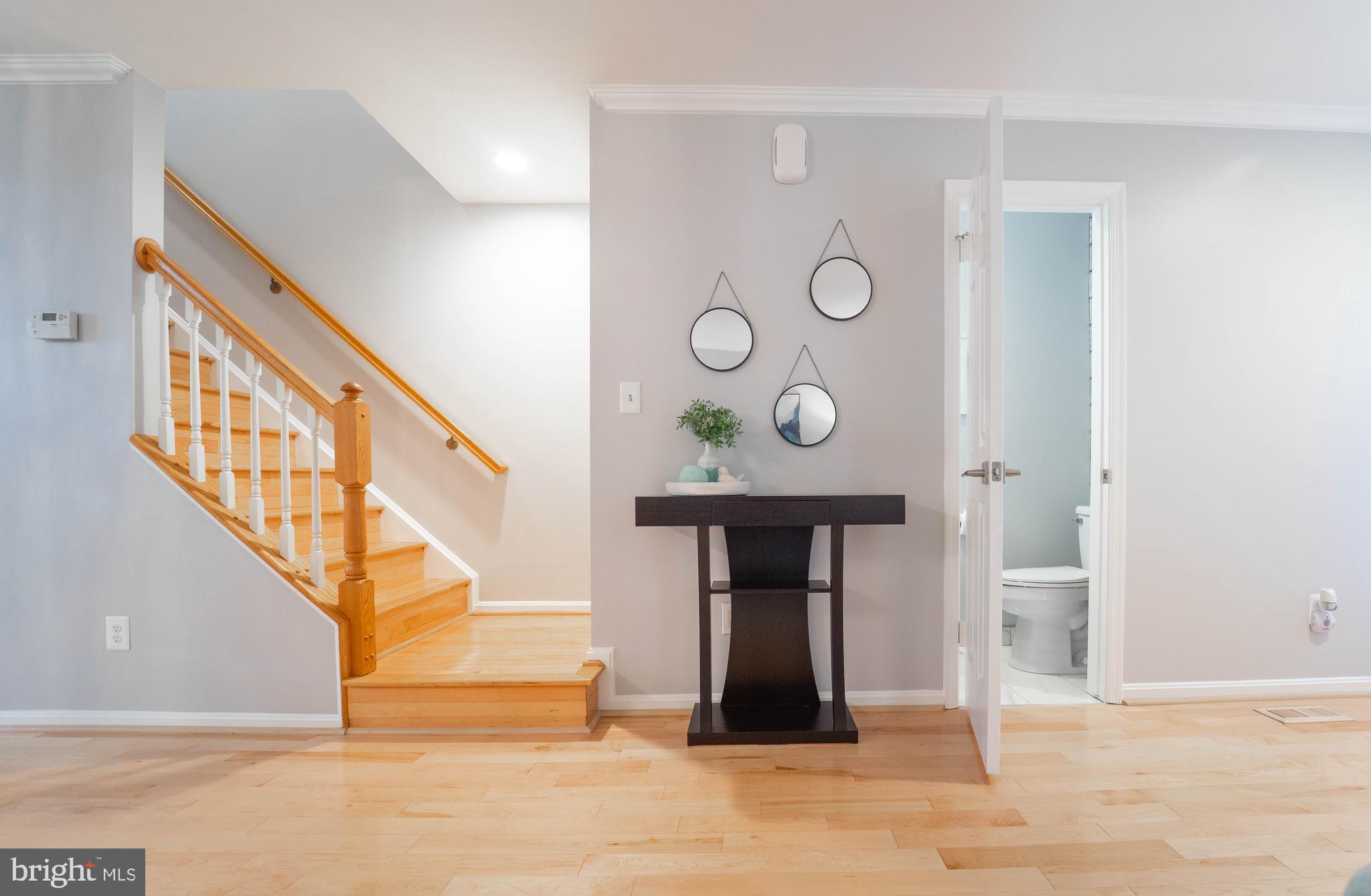 HOLLY POINTE - Residential