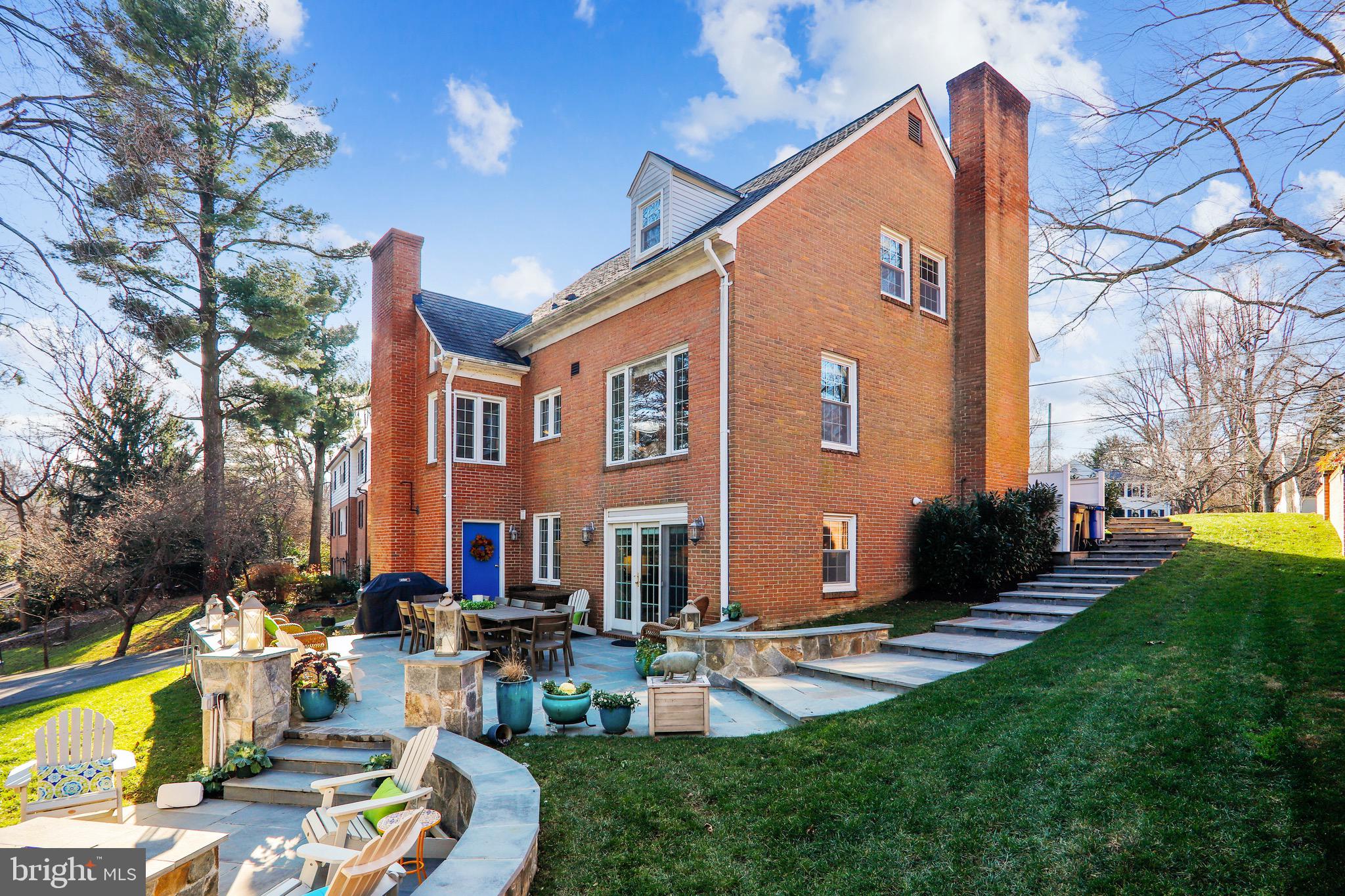 THE HAMLET - Residential