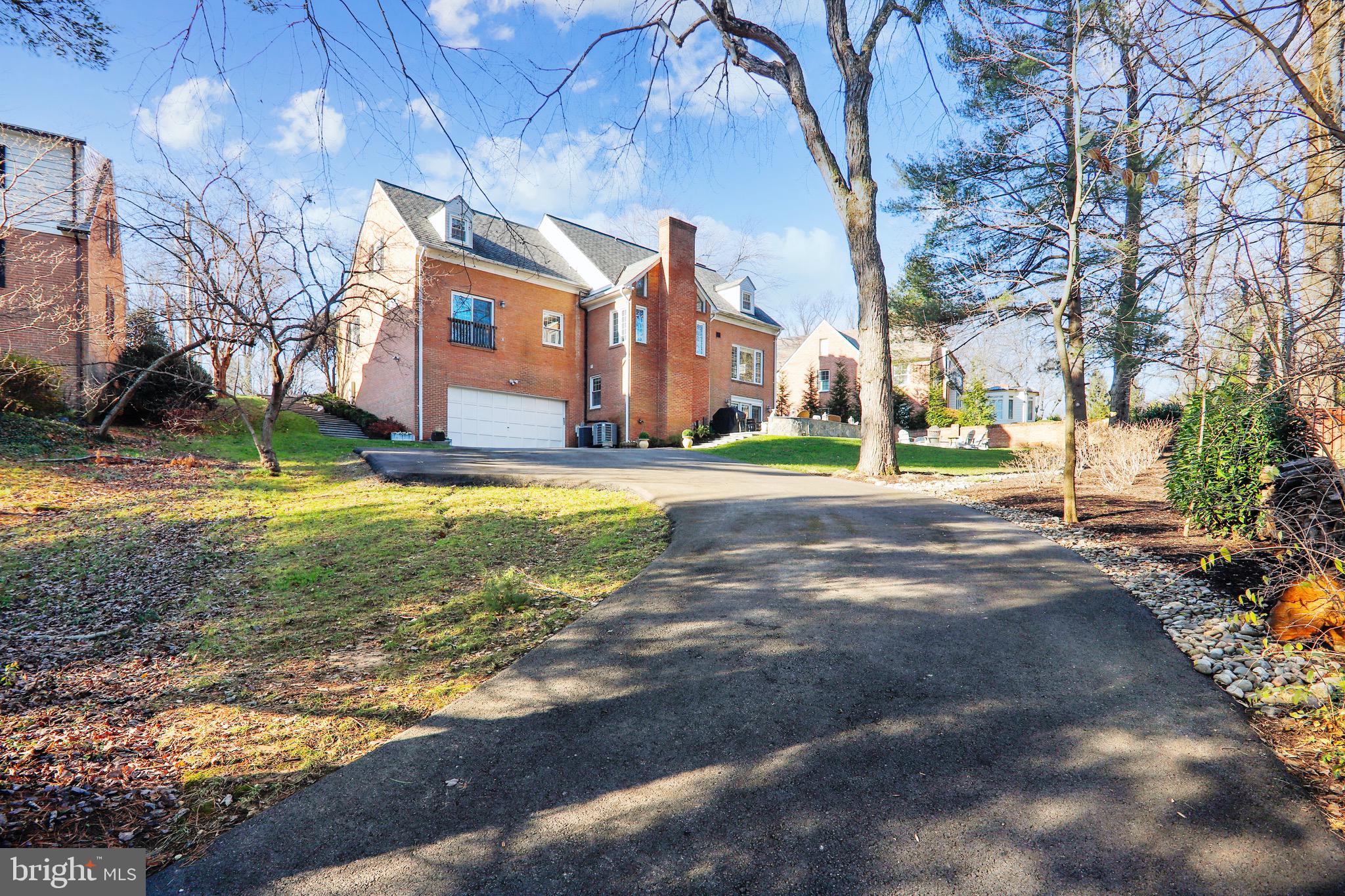 THE HAMLET - Residential