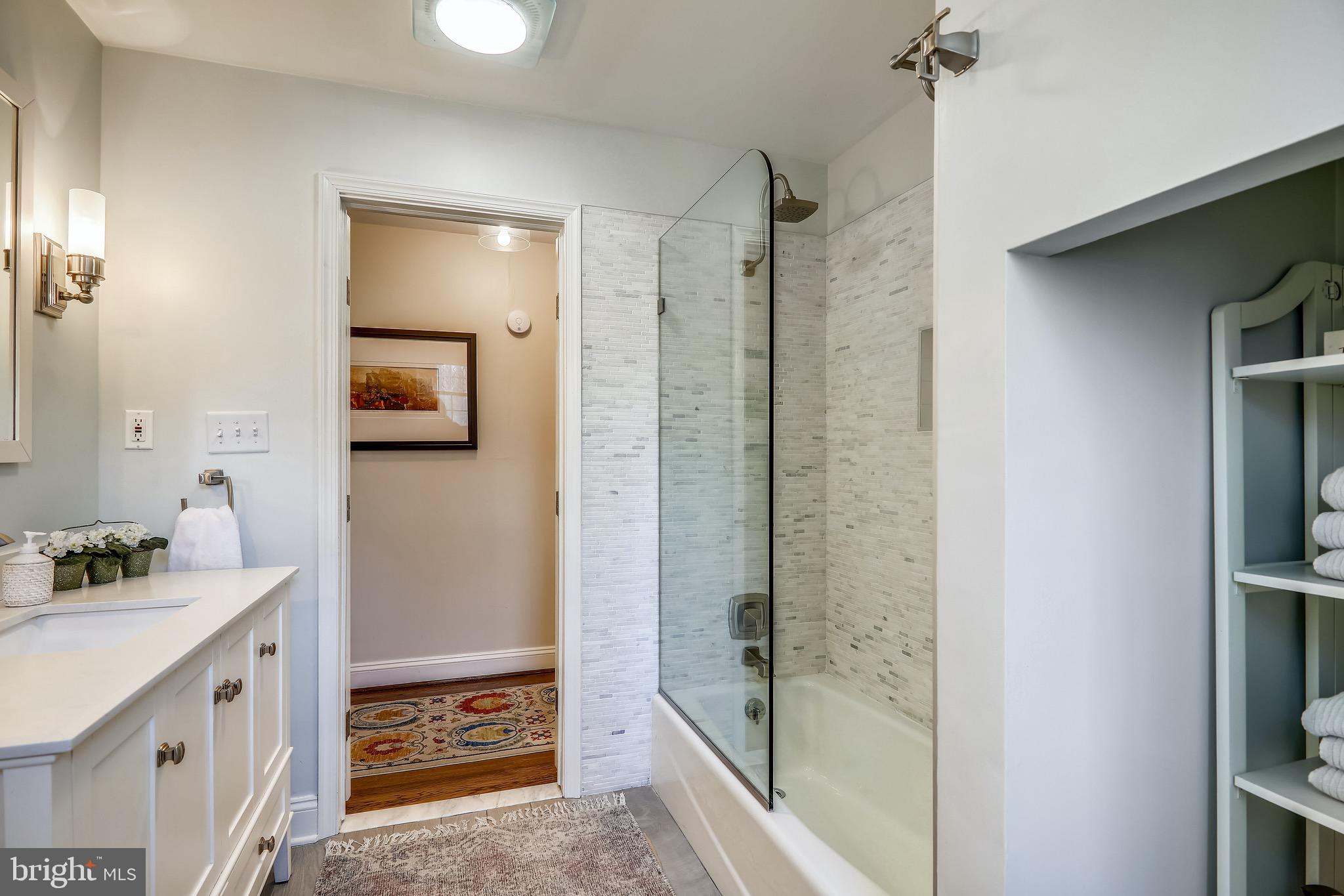 THE HAMLET - Residential