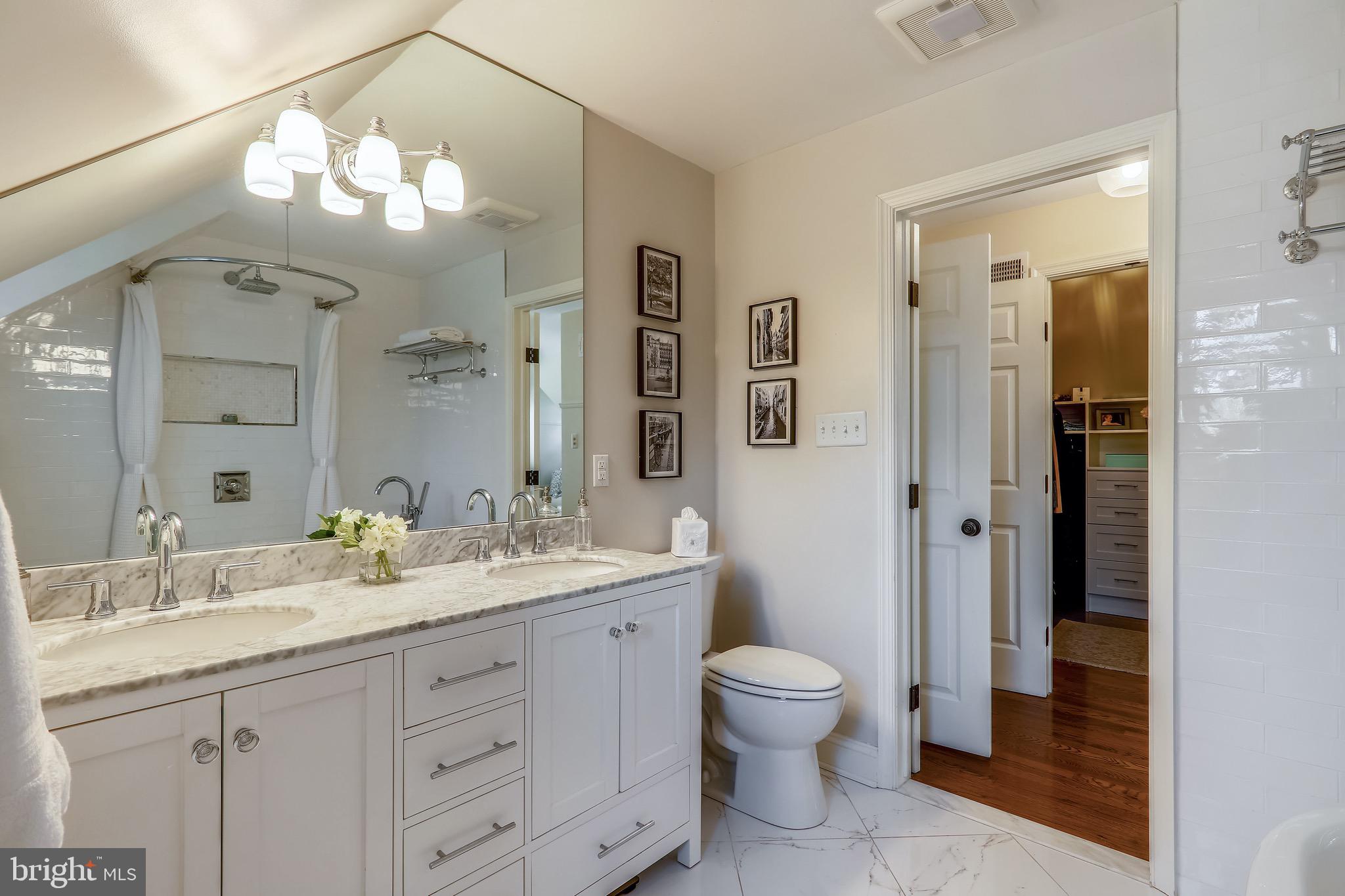 THE HAMLET - Residential