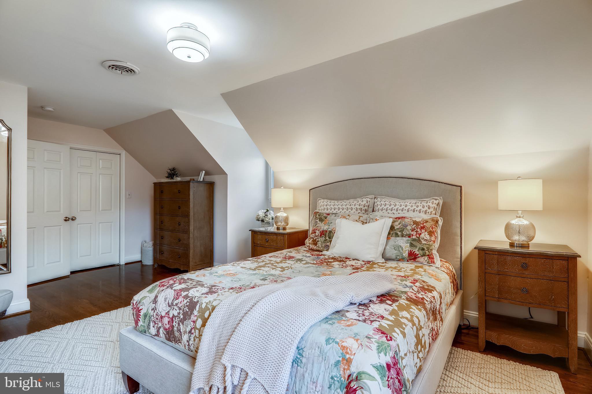 THE HAMLET - Residential