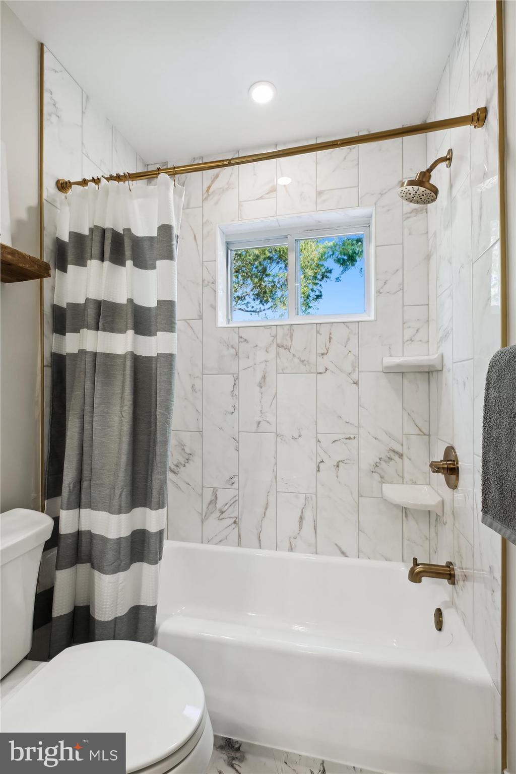 WHEATON FOREST - Residential