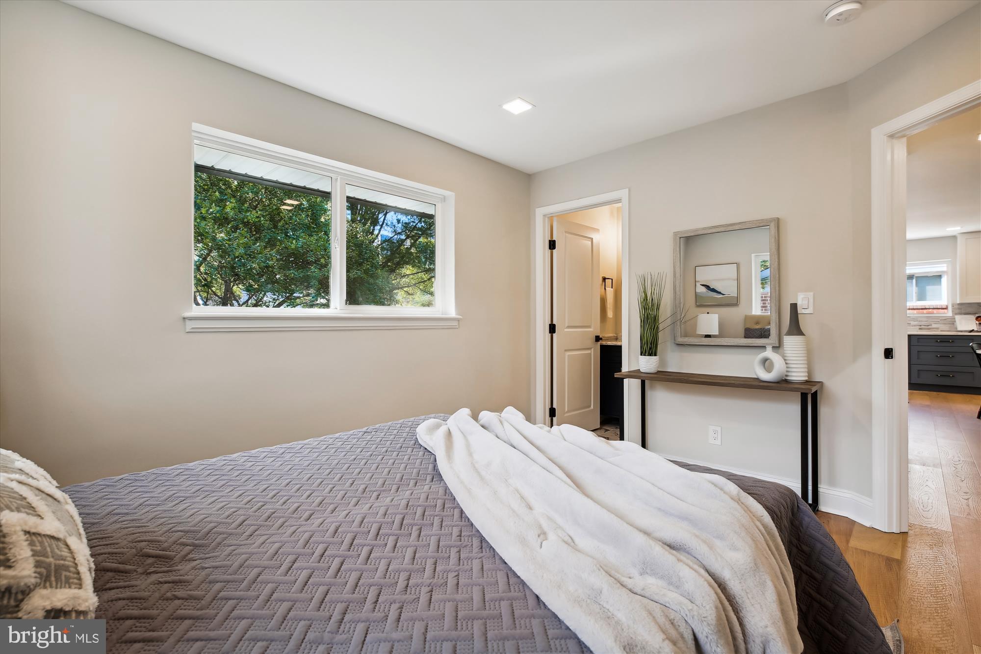 WHEATON FOREST - Residential