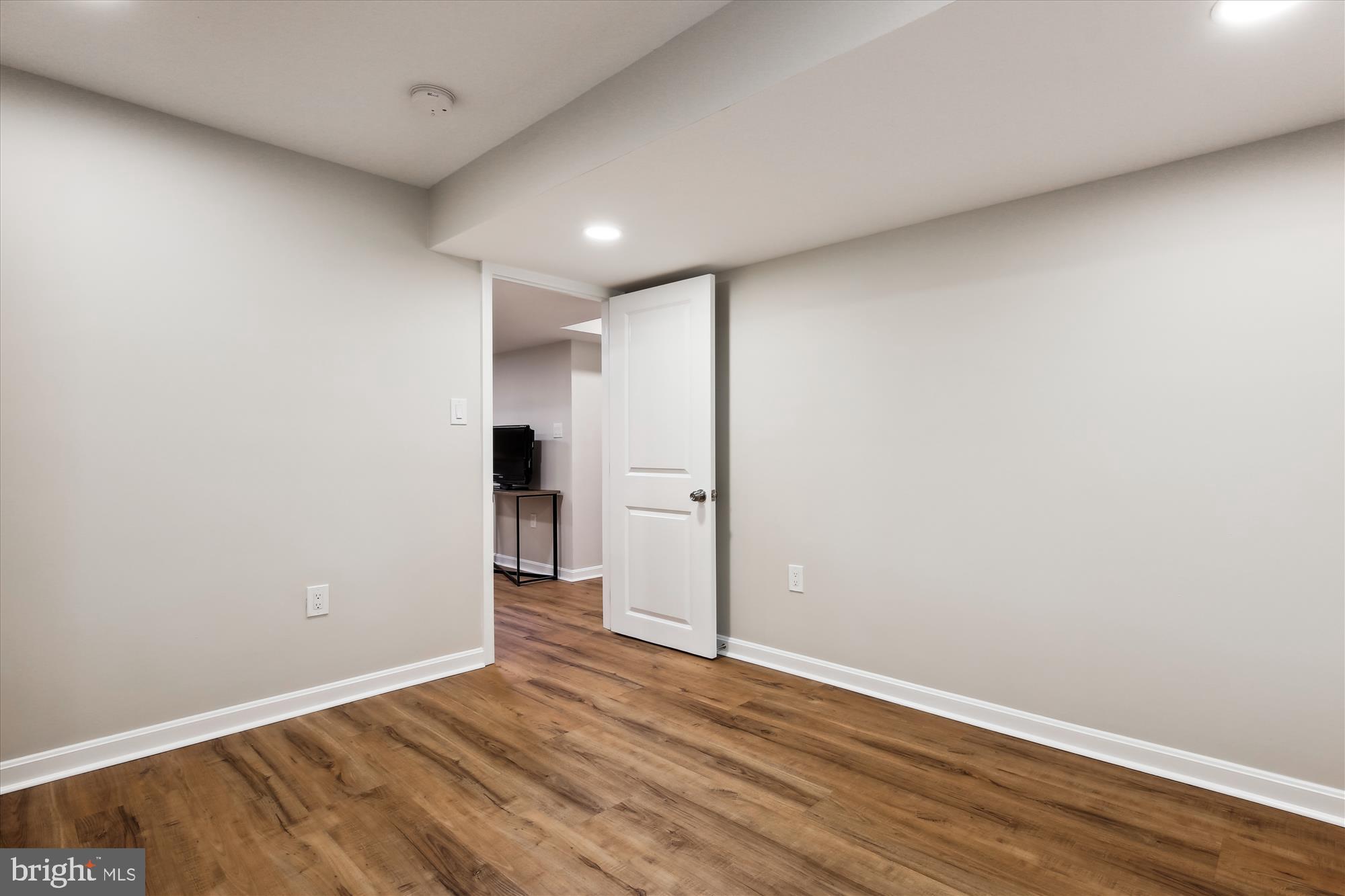 WHEATON FOREST - Residential