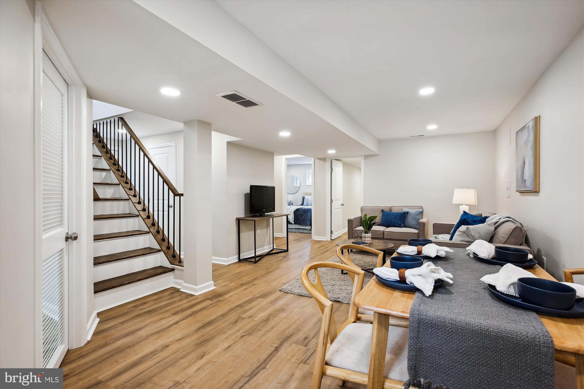 WHEATON FOREST - Residential