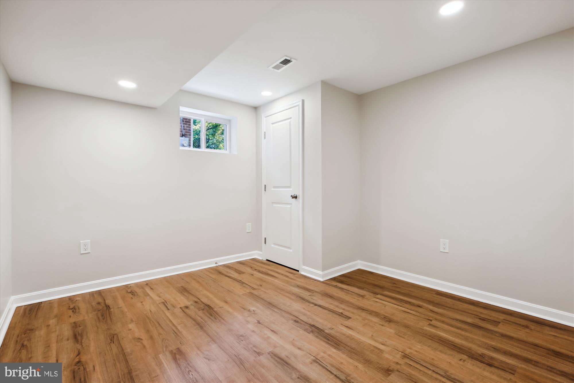 WHEATON FOREST - Residential