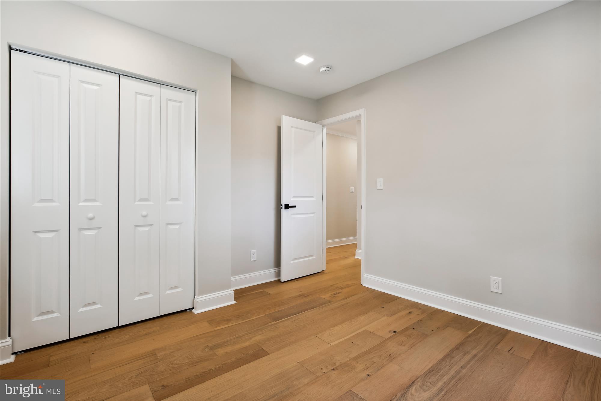 WHEATON FOREST - Residential