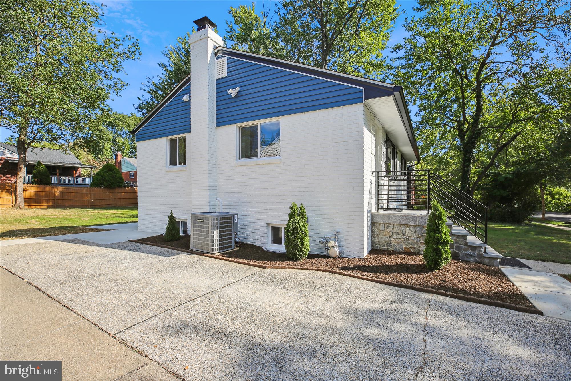 WHEATON FOREST - Residential