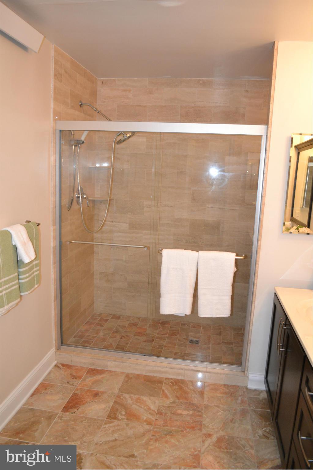 HAMPTON - Residential