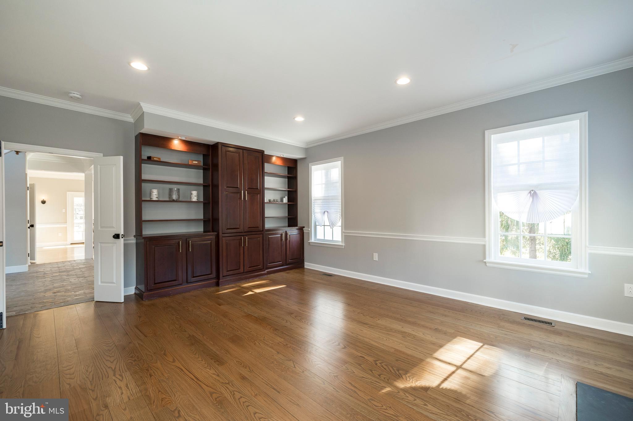 SPRINGTON POINTE WOODS - Residential