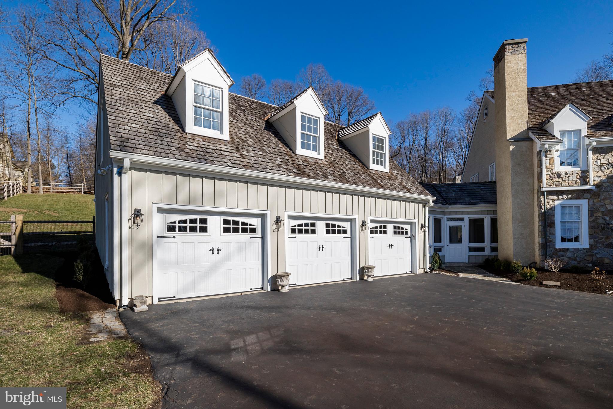 SPRINGTON POINTE WOODS - Residential