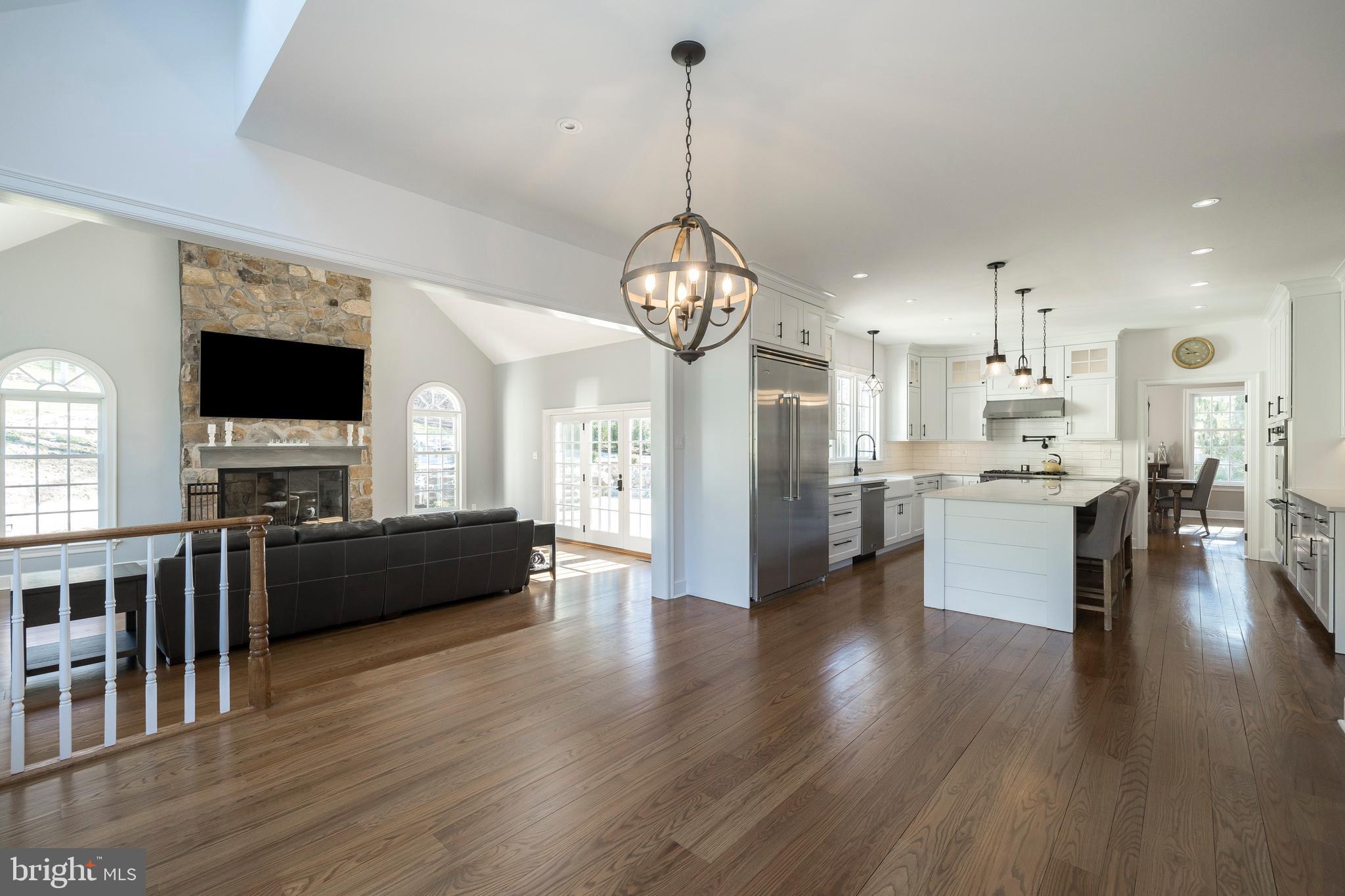 SPRINGTON POINTE WOODS - Residential