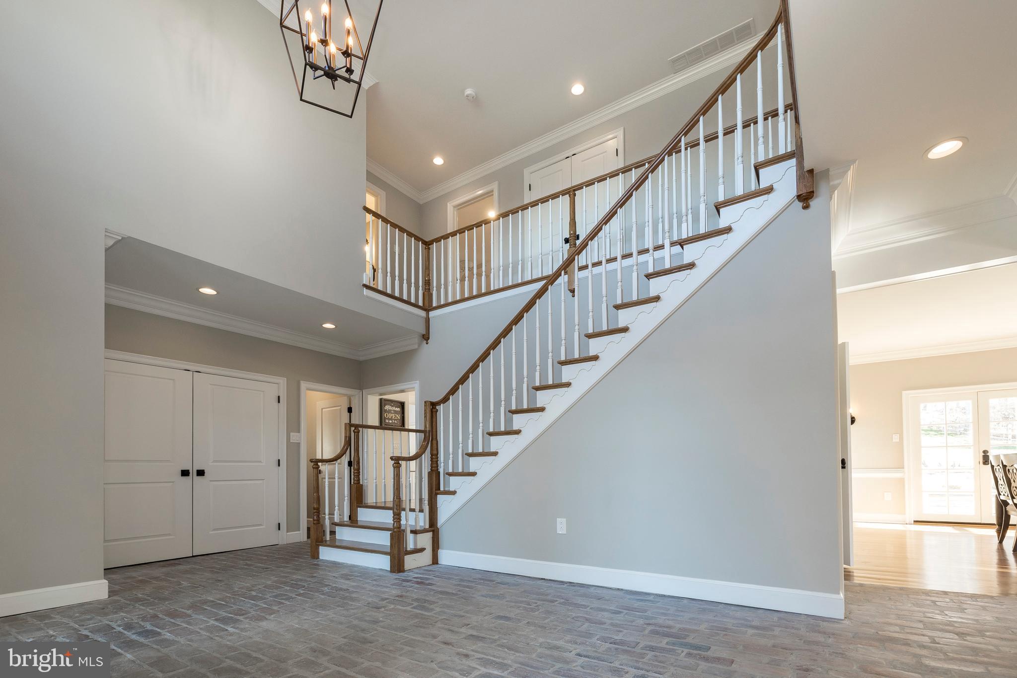 SPRINGTON POINTE WOODS - Residential