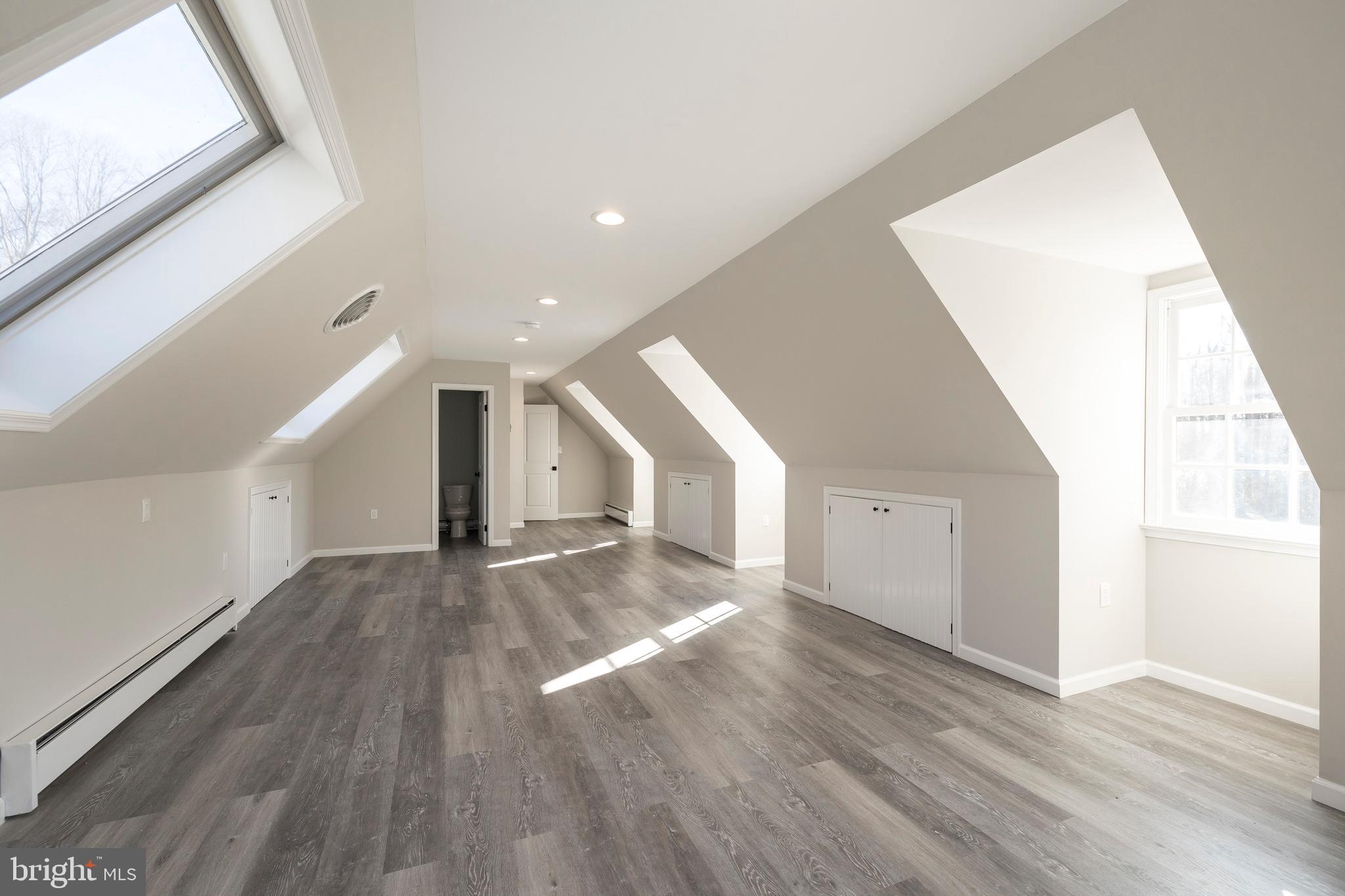 SPRINGTON POINTE WOODS - Residential