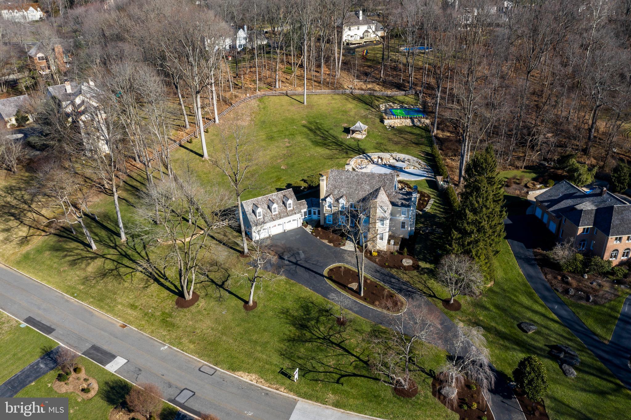 SPRINGTON POINTE WOODS - Residential