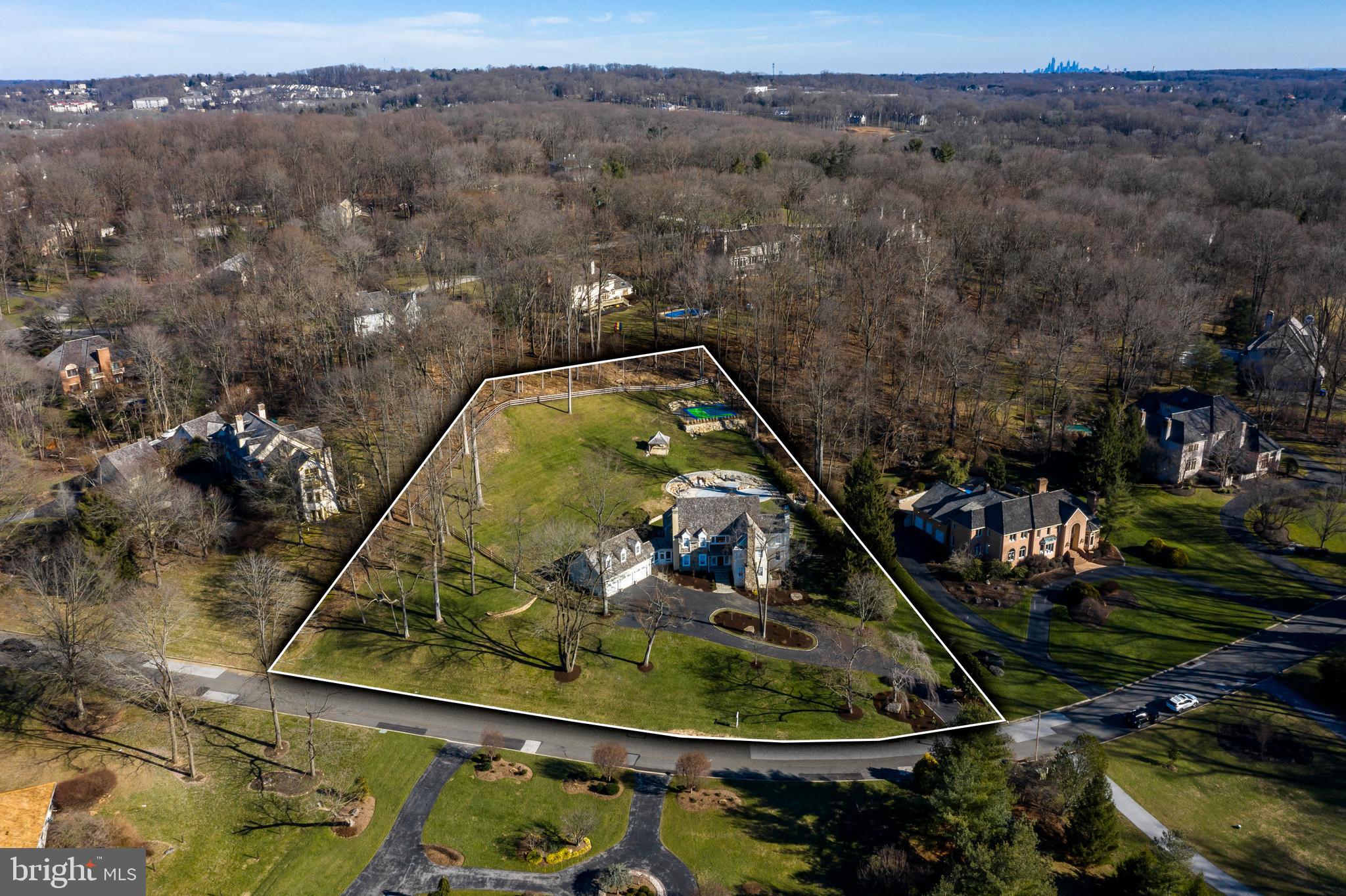 SPRINGTON POINTE WOODS - Residential