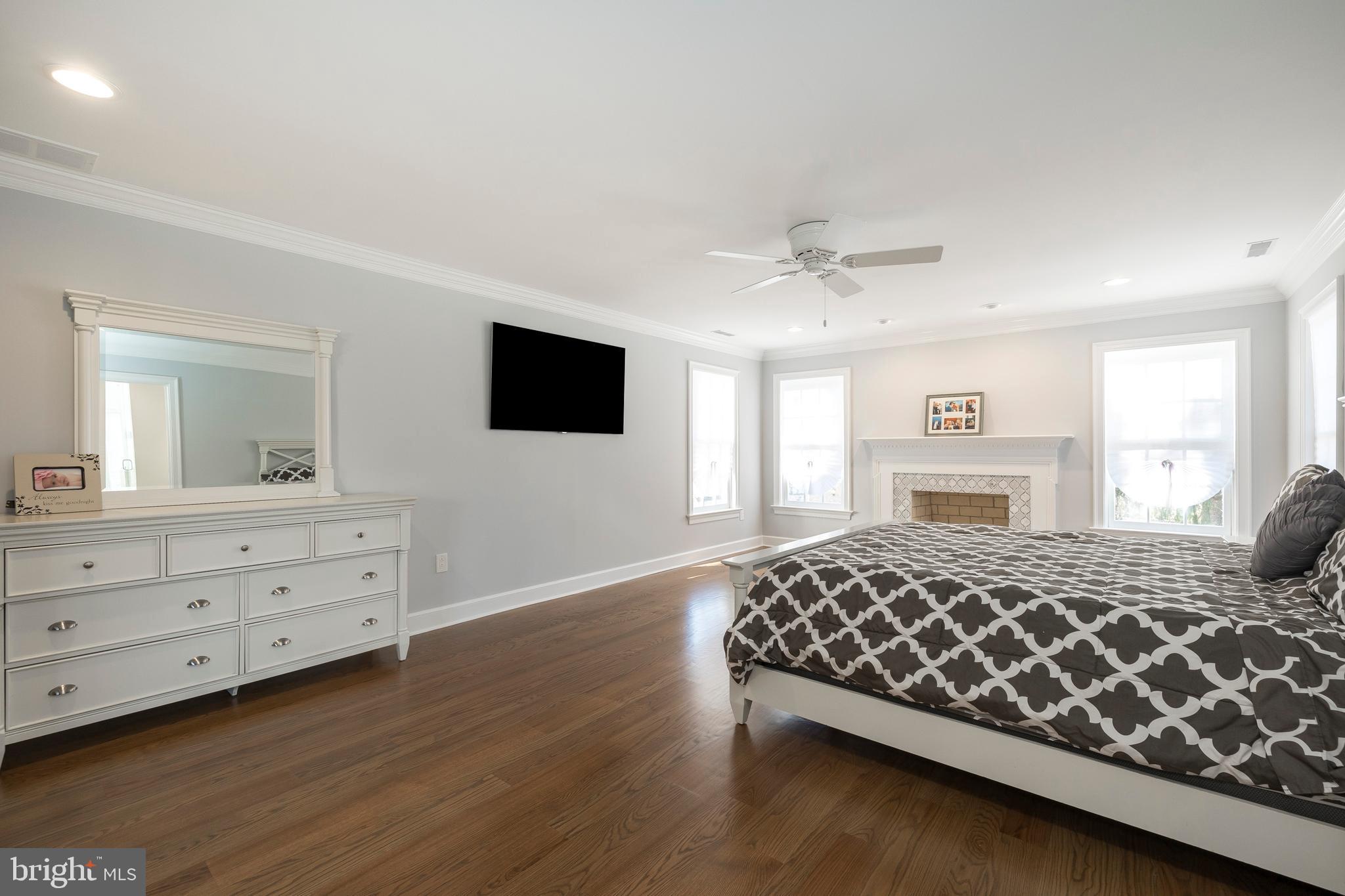 SPRINGTON POINTE WOODS - Residential