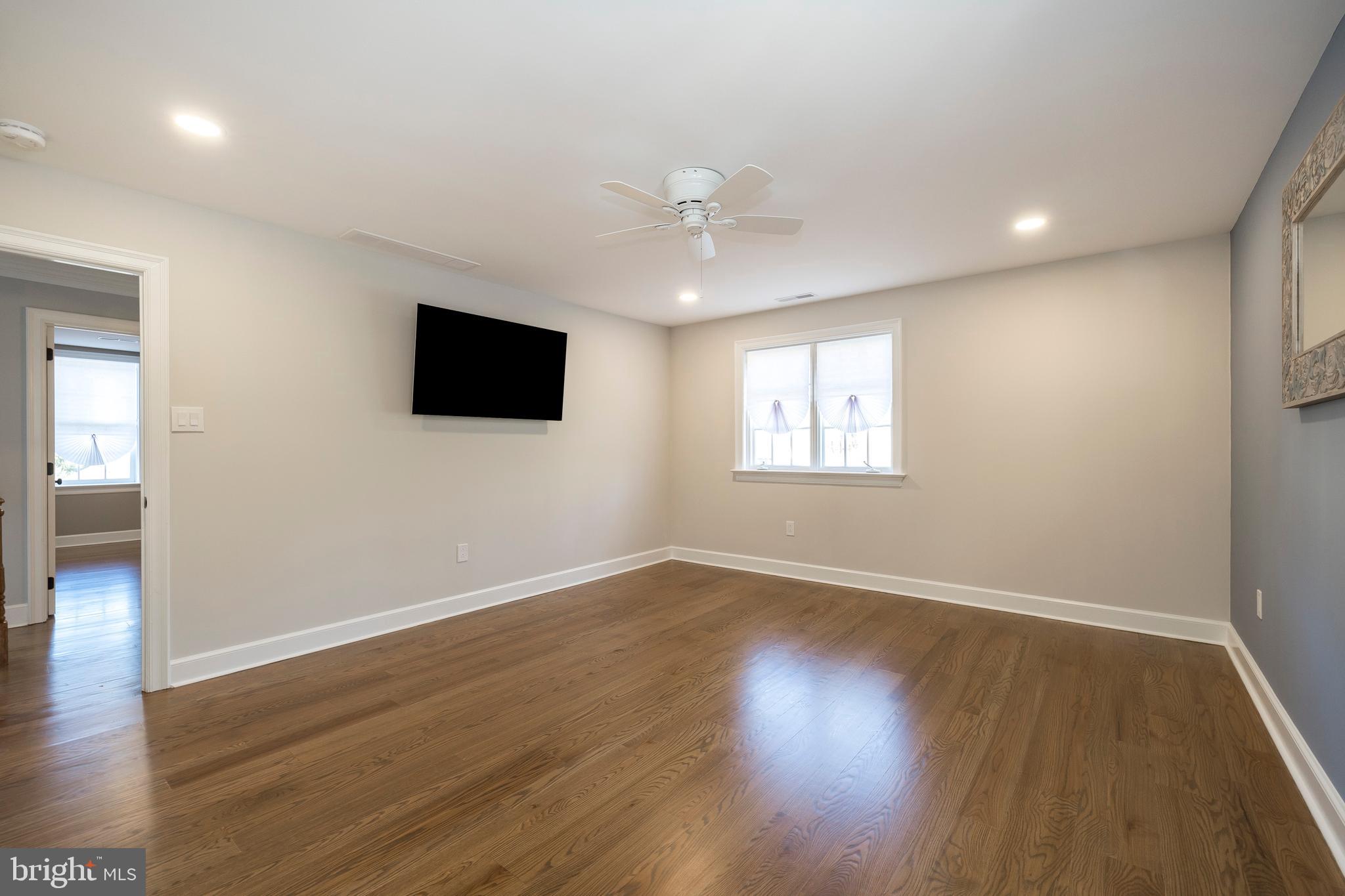 SPRINGTON POINTE WOODS - Residential