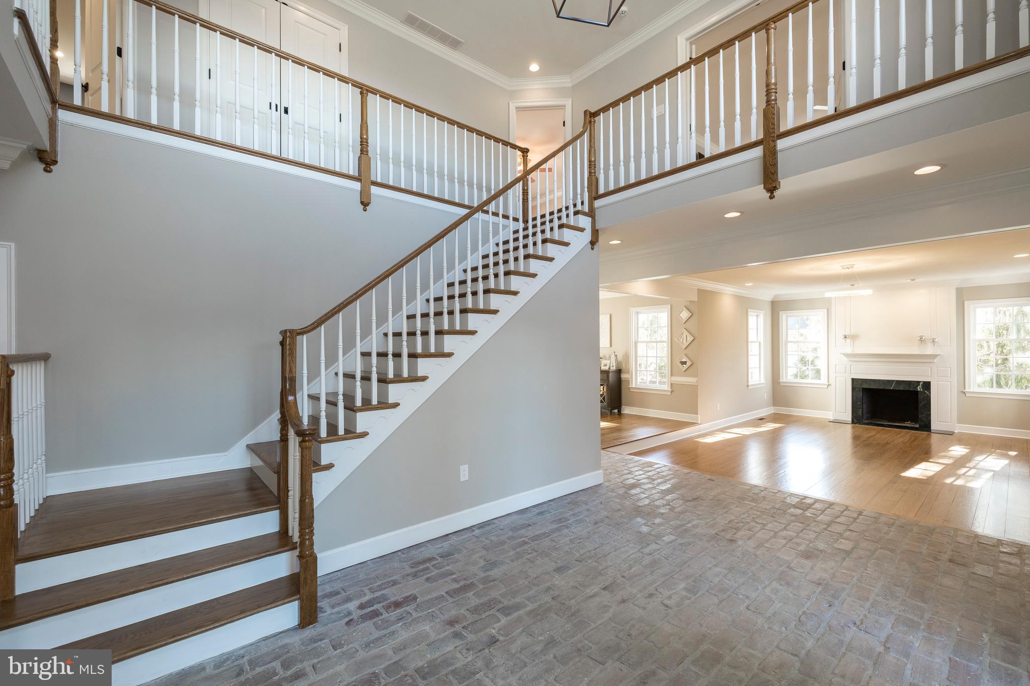 SPRINGTON POINTE WOODS - Residential