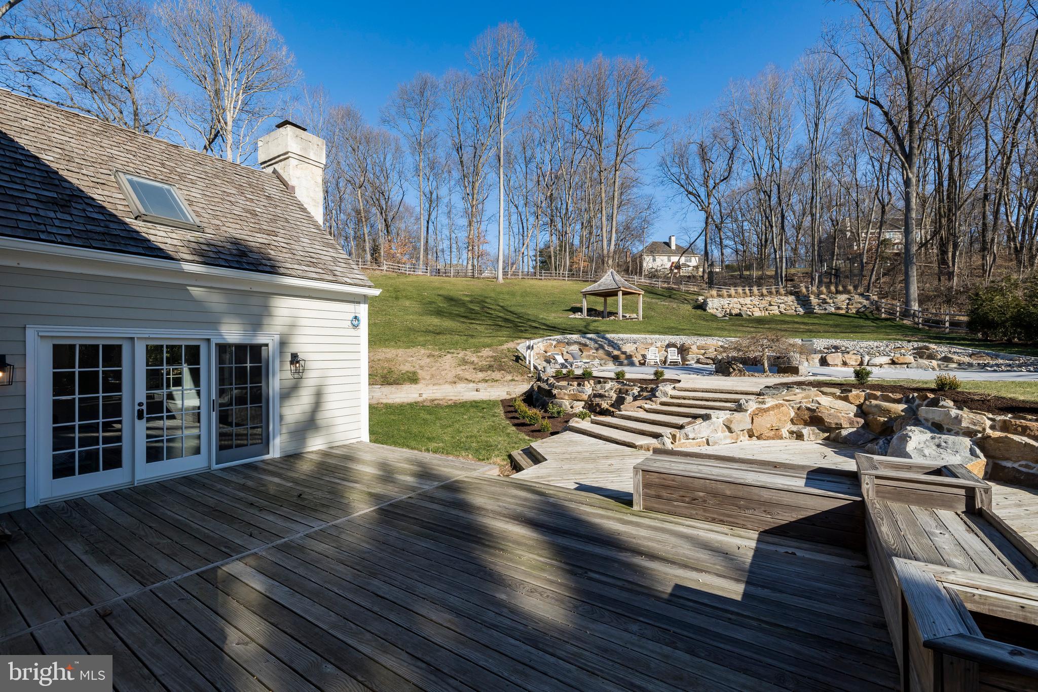 SPRINGTON POINTE WOODS - Residential