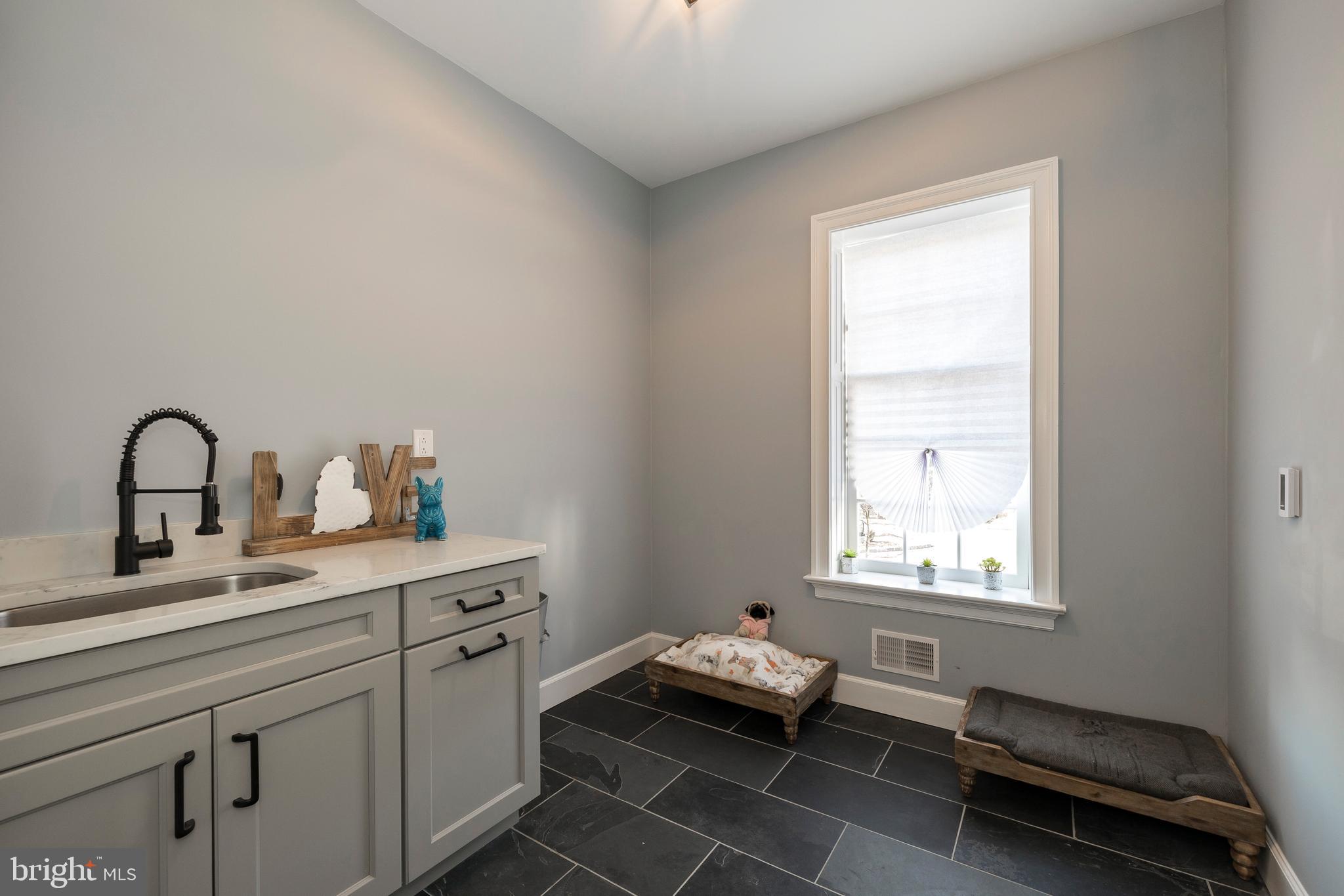 SPRINGTON POINTE WOODS - Residential