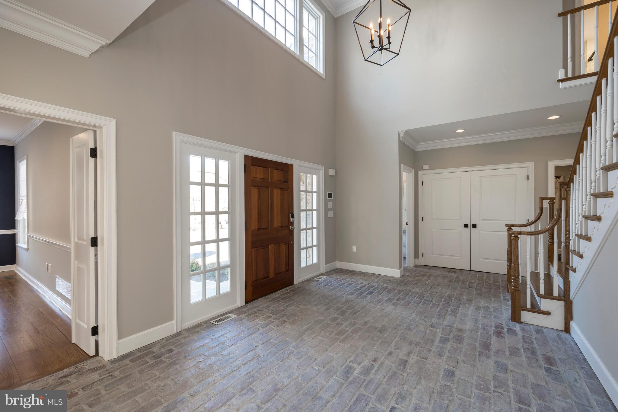 SPRINGTON POINTE WOODS - Residential