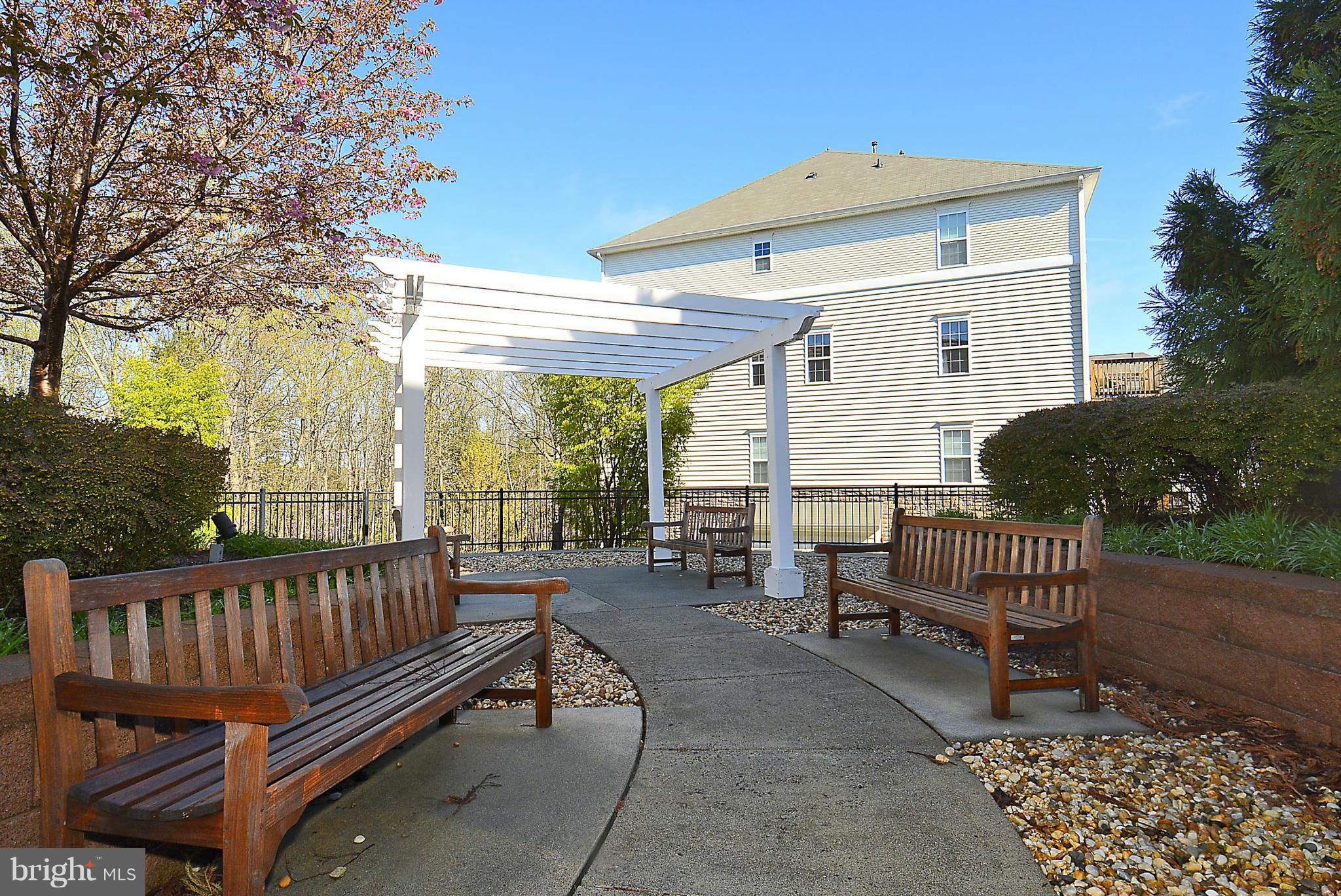 MERCER PARK CONDOMINIUM - Residential Lease