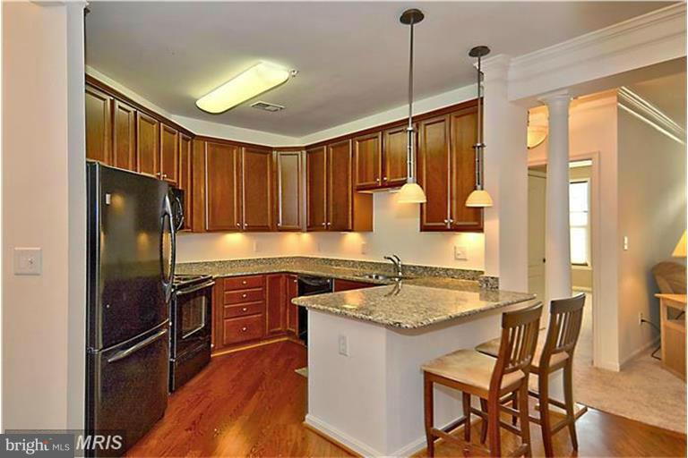 MERCER PARK CONDOMINIUM - Residential Lease