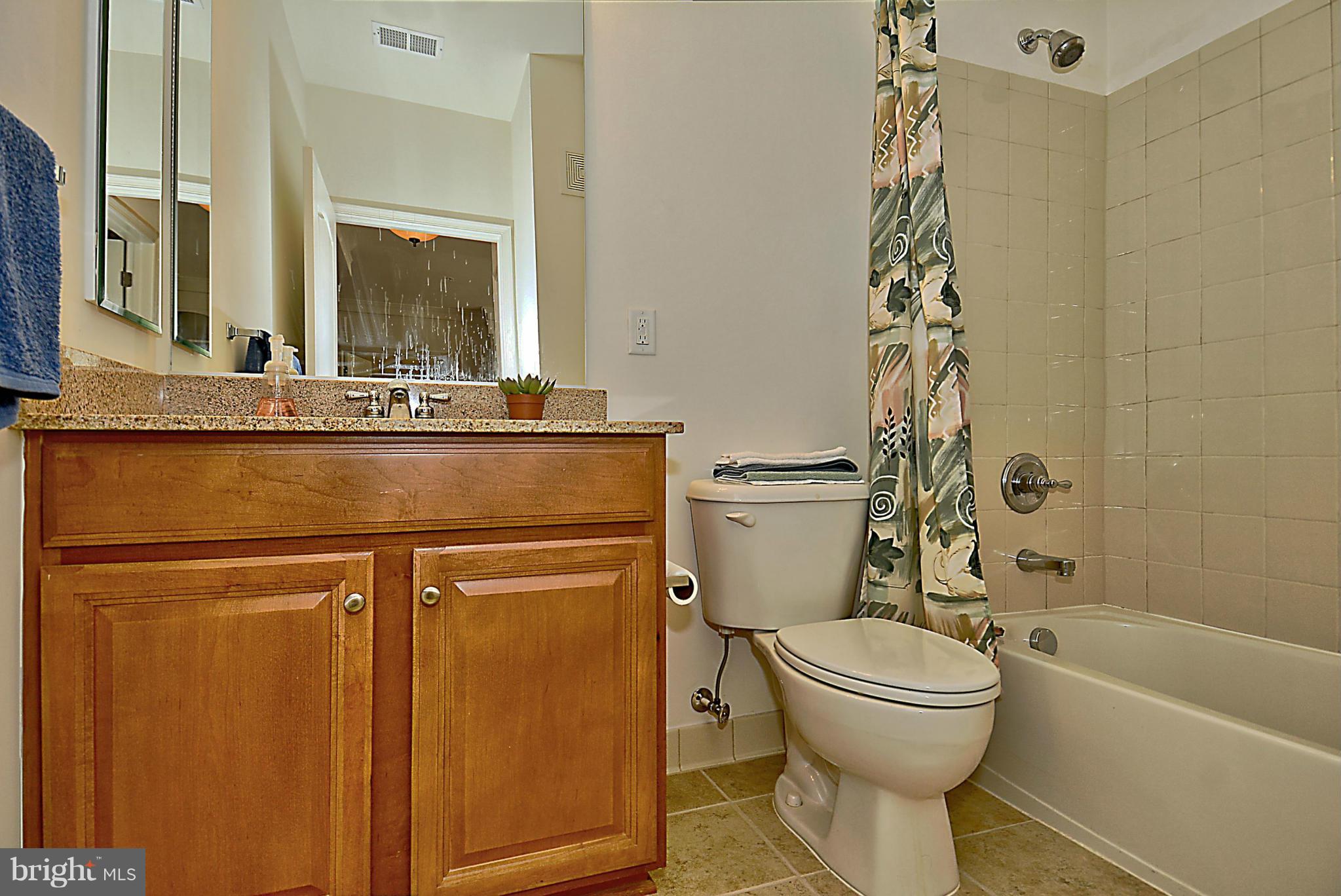 MERCER PARK CONDOMINIUM - Residential Lease