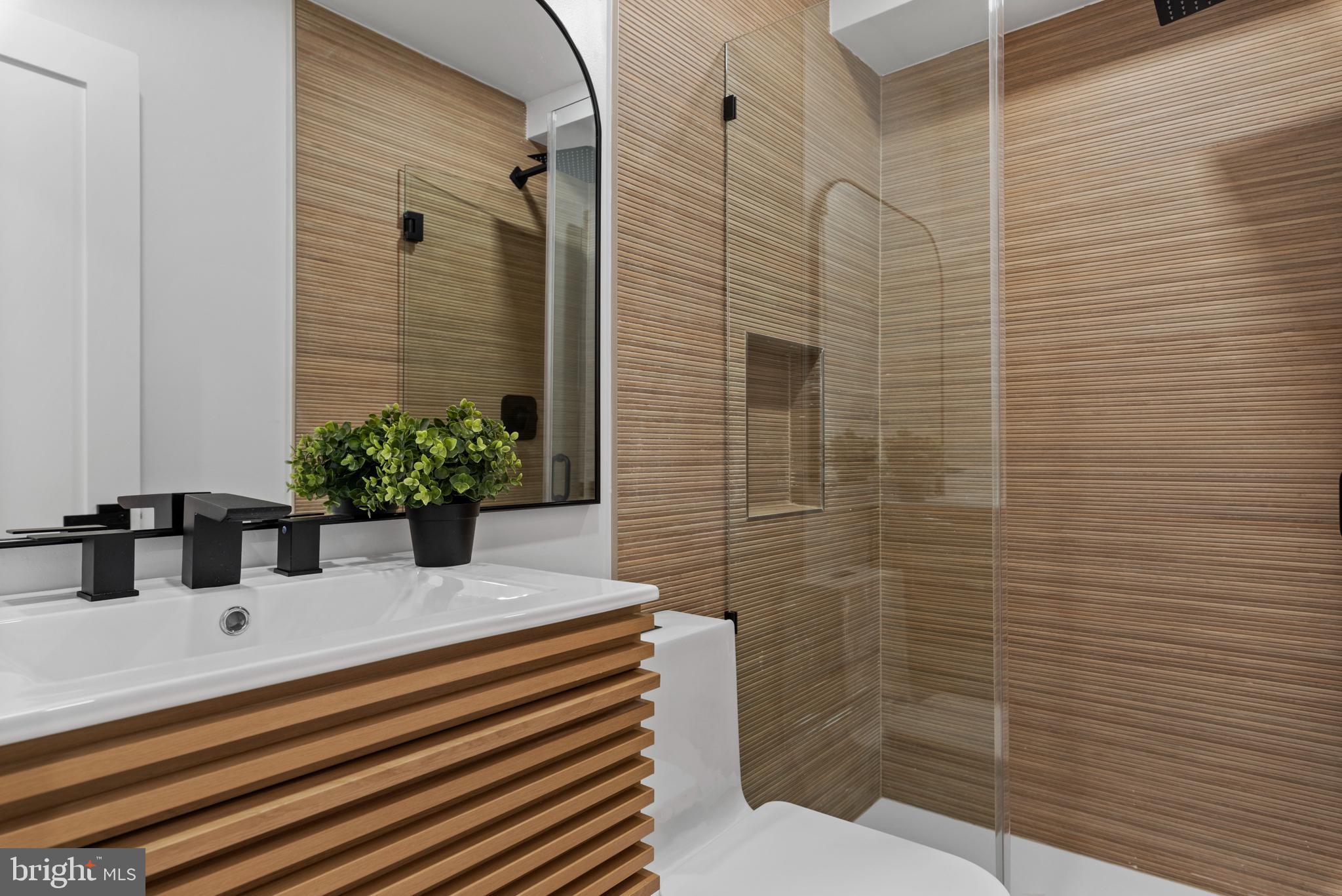 HISTORIC DISTRICT - Residential