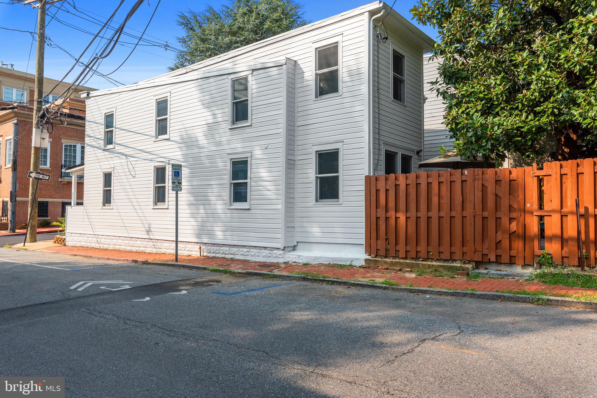 HISTORIC DISTRICT - Residential