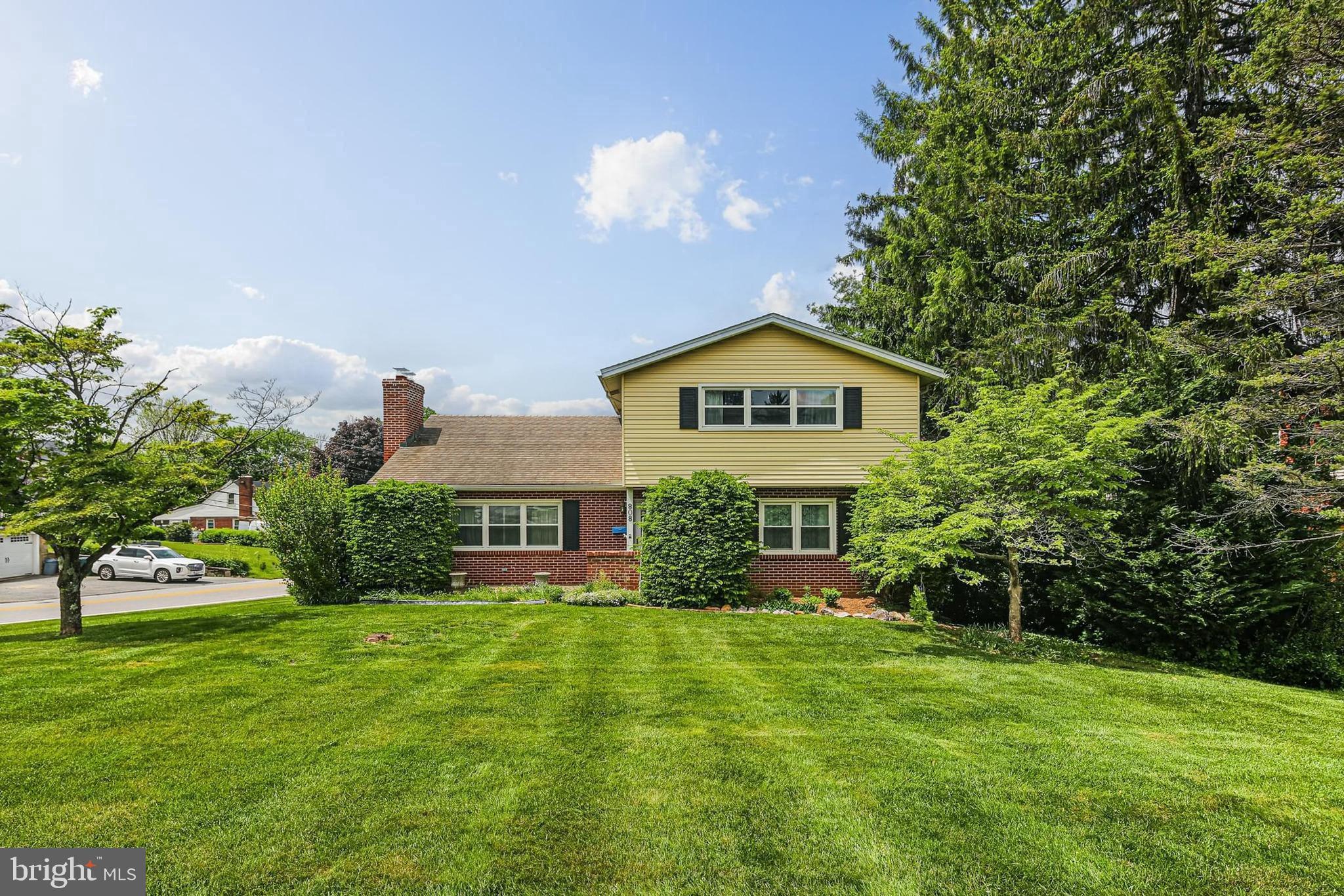 808 WASHINGTON ROAD