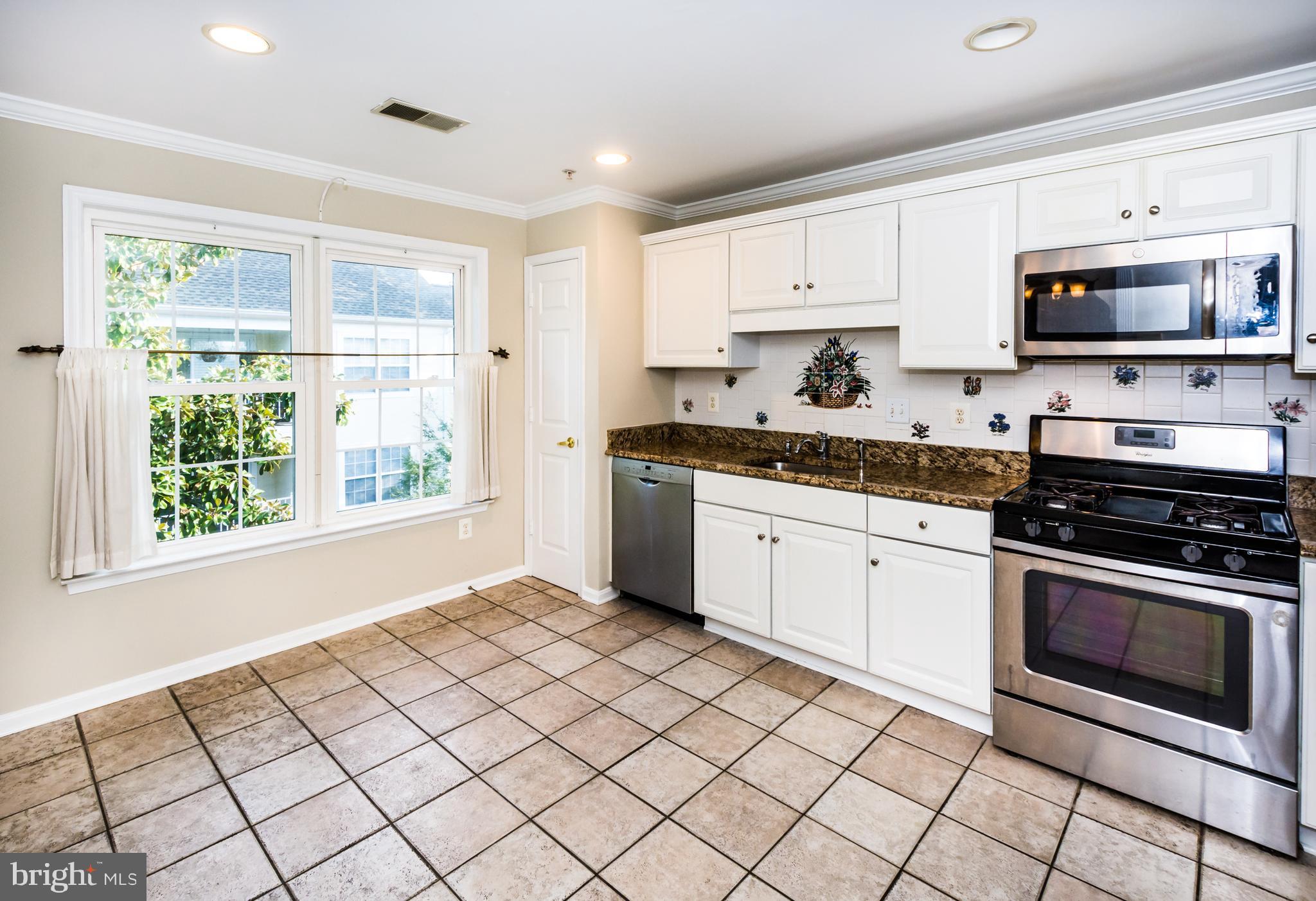 GREY ROCK FLATS - Residential