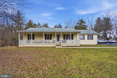 Homes For Sale - 4624 Strasburg Road<br/> STRASBURG, VA 22657