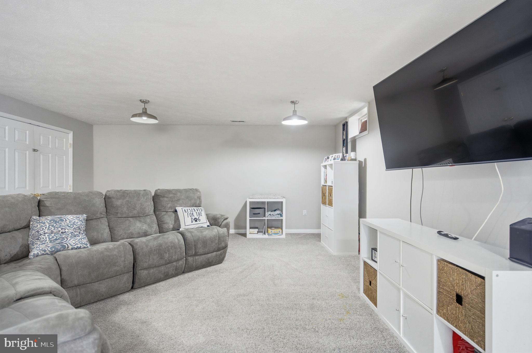 GREATLAND FARMS - Residential