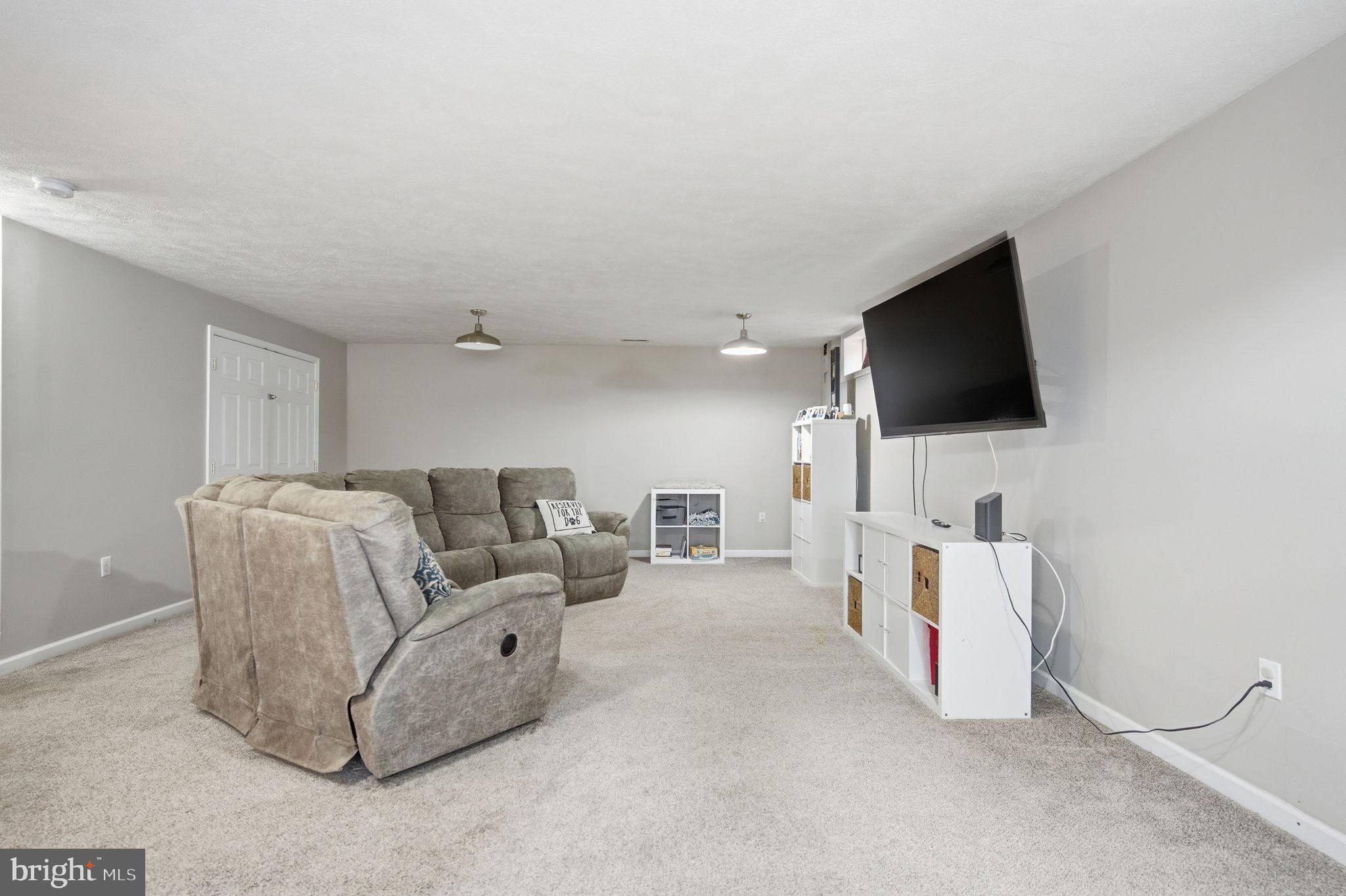 GREATLAND FARMS - Residential