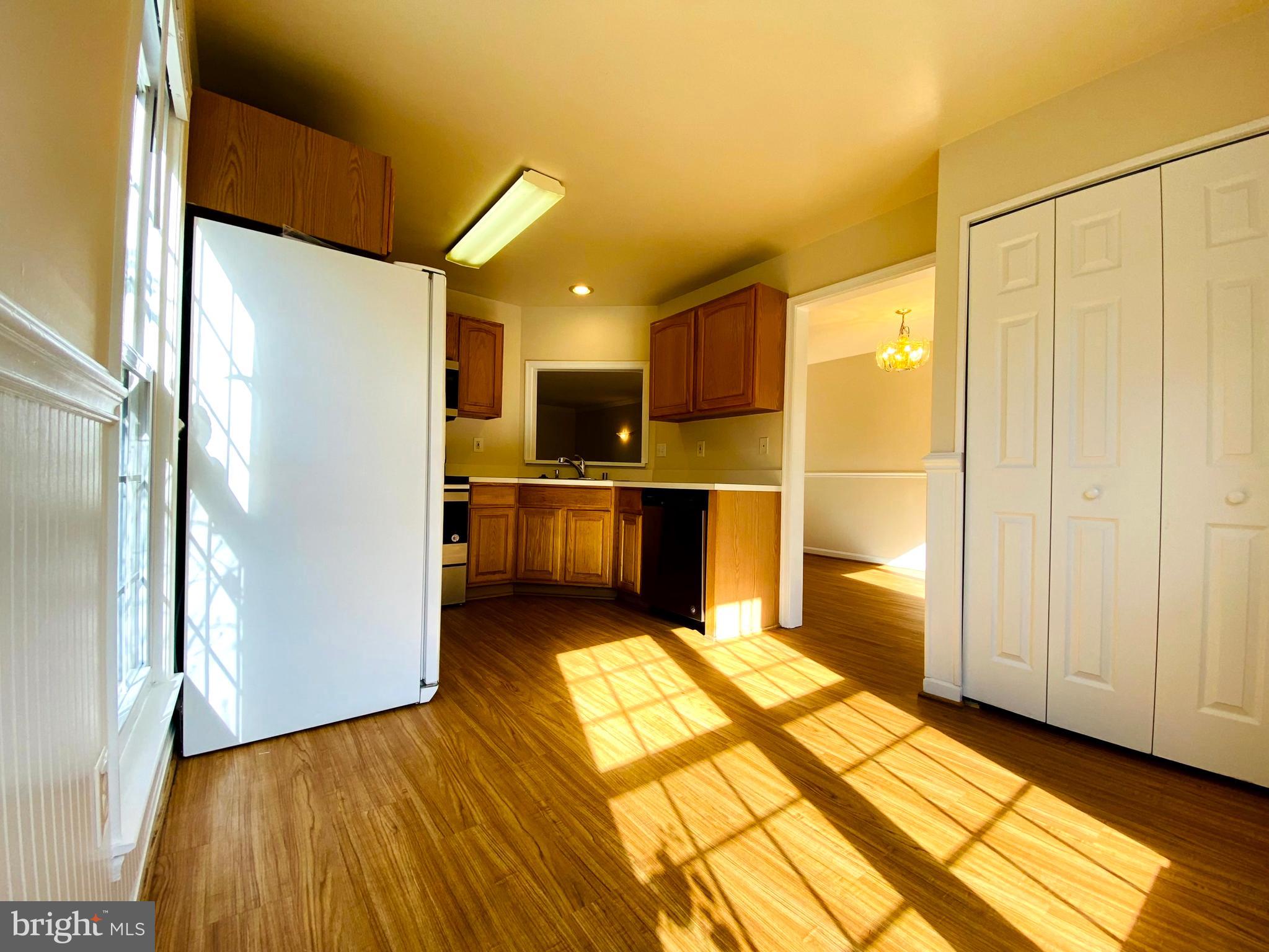 PLEASANT HILLS - Residential Lease