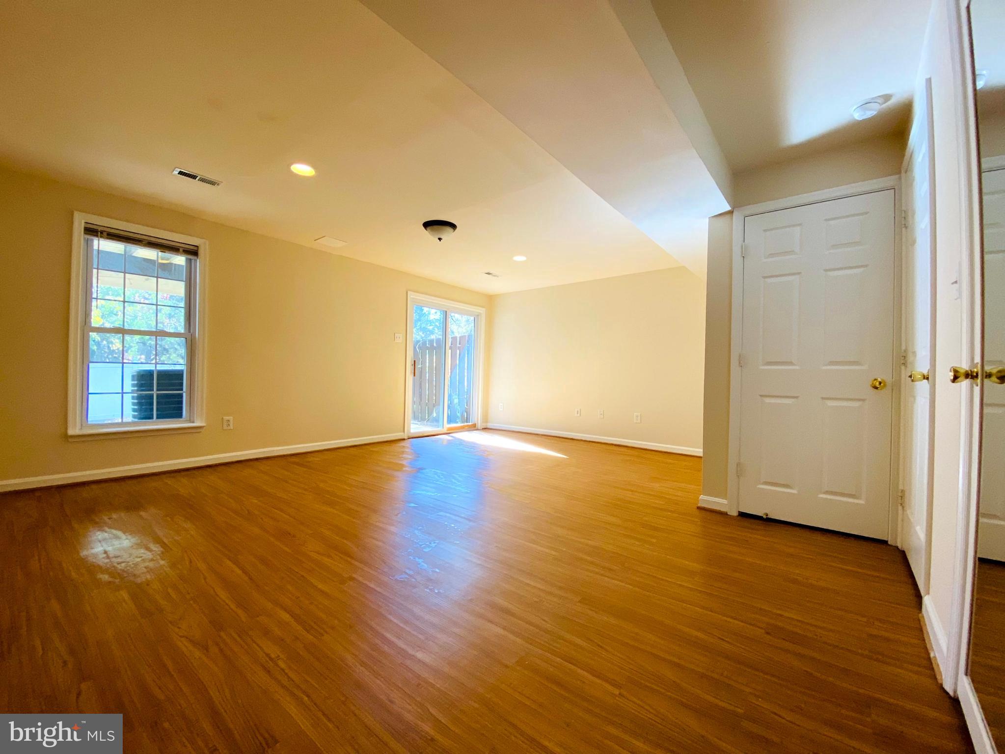 PLEASANT HILLS - Residential Lease