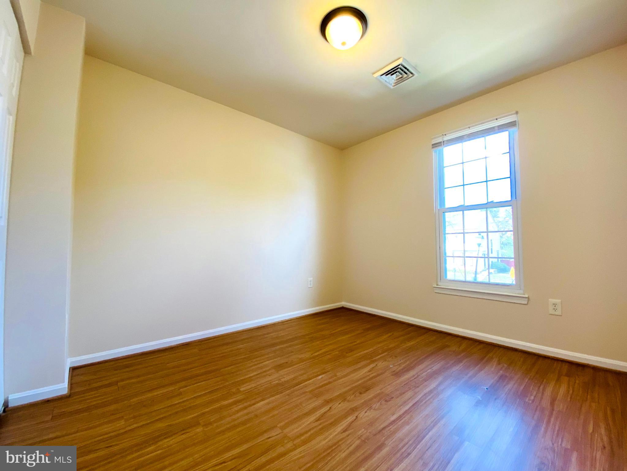 PLEASANT HILLS - Residential Lease