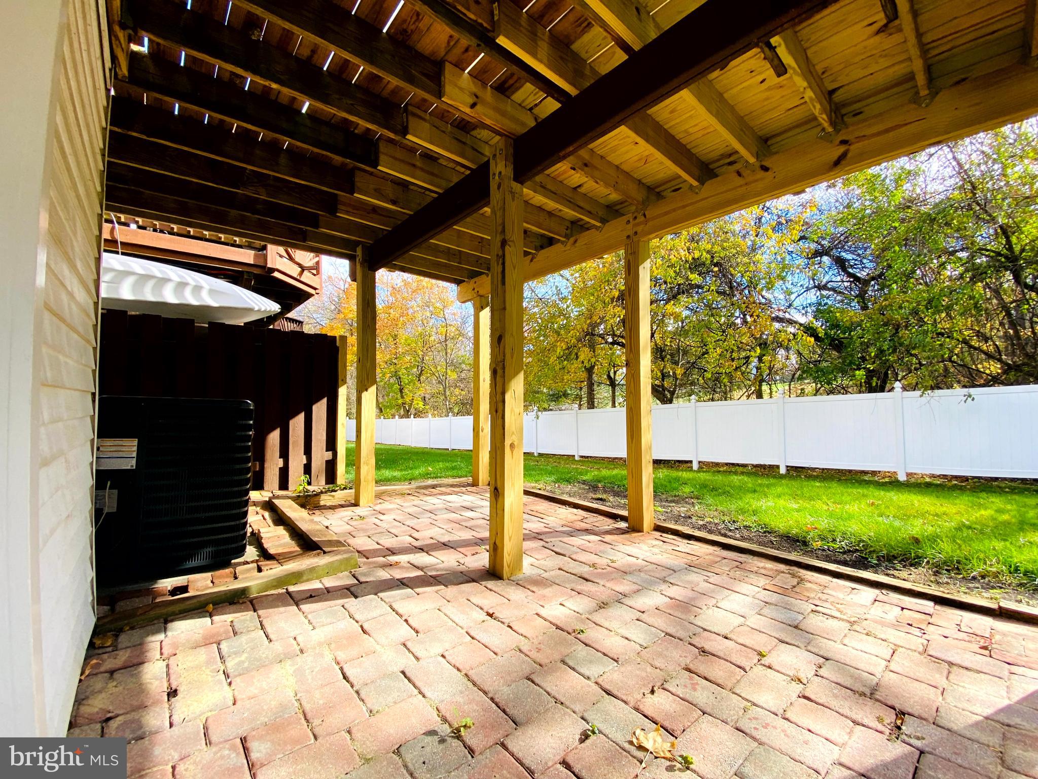 PLEASANT HILLS - Residential Lease