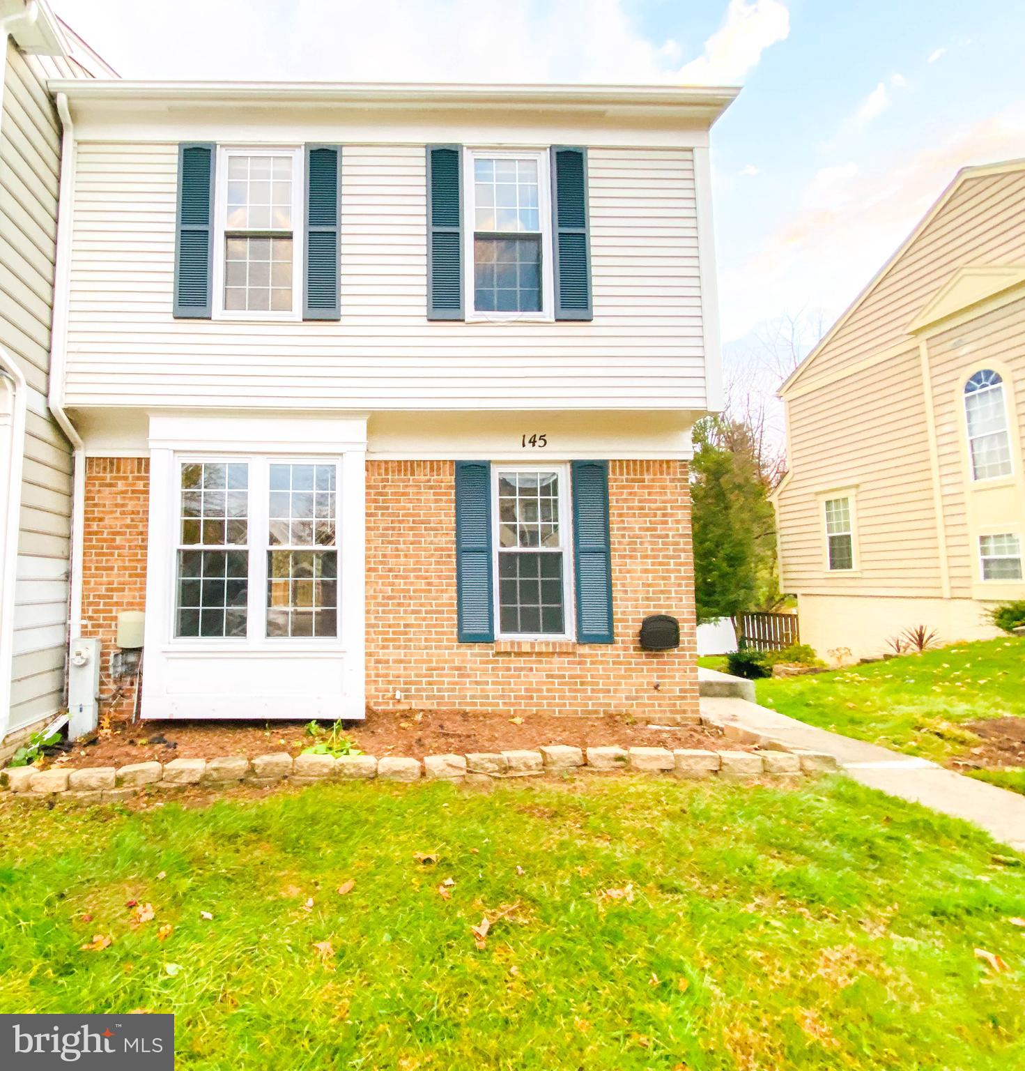 PLEASANT HILLS - Residential Lease