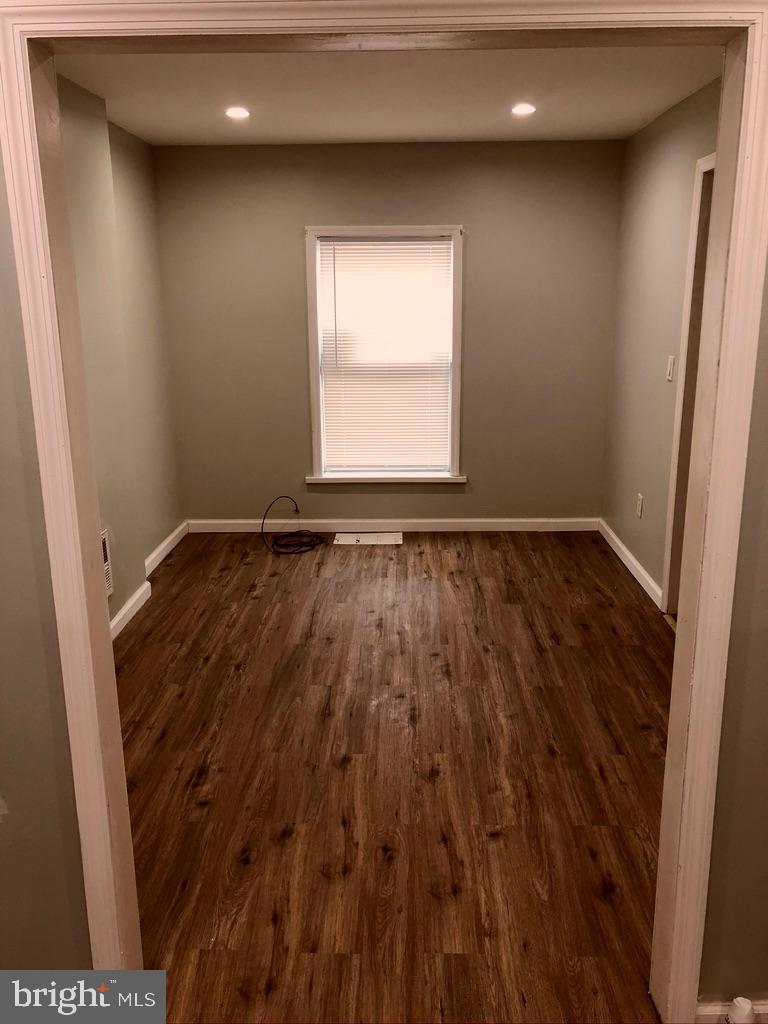 BROADWAY EAST - Residential Lease