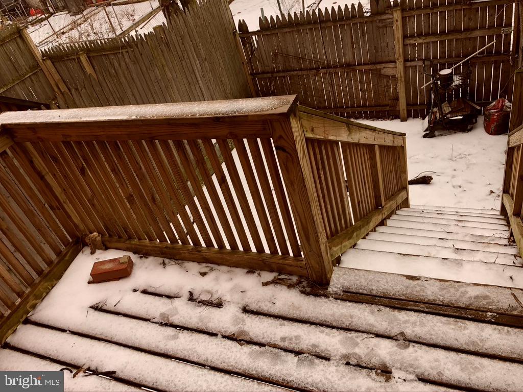 BROADWAY EAST - Residential Lease