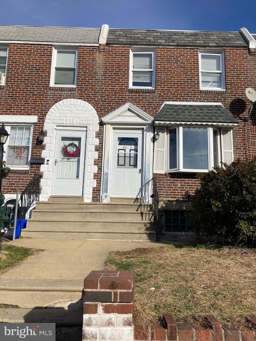 Investor/ Handyman Special - 3 bedrooms 1 full bath row in Mayfair- Newer roof (2024) - Concrete Flood Barrier Wall (built 2020) - Philadelphia Lead Paint Disclosure Certification (2022) - 1st floor: large living -room - dining room - kitchen - 2nd floor: main bedroom - full hall bath - 2 other nice size bedrooms - basement:  laundry room and door to rear driveway - 1 car garage -