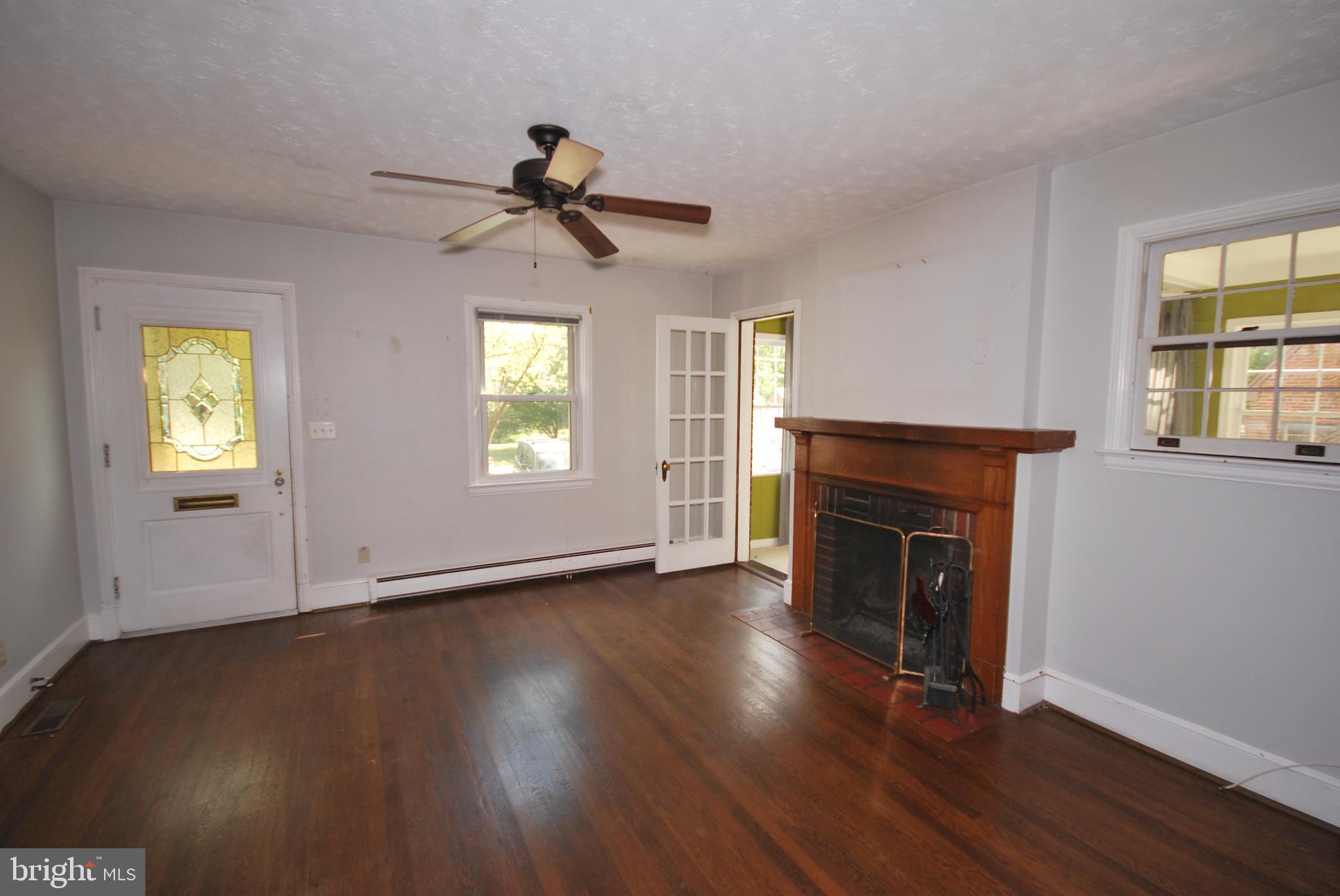 HIGHLAND VIEW - Residential Lease