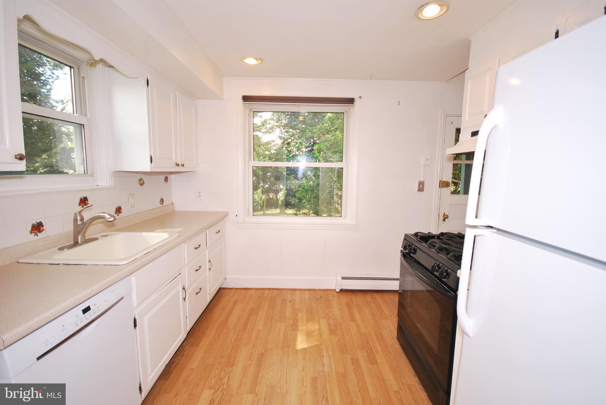 HIGHLAND VIEW - Residential Lease